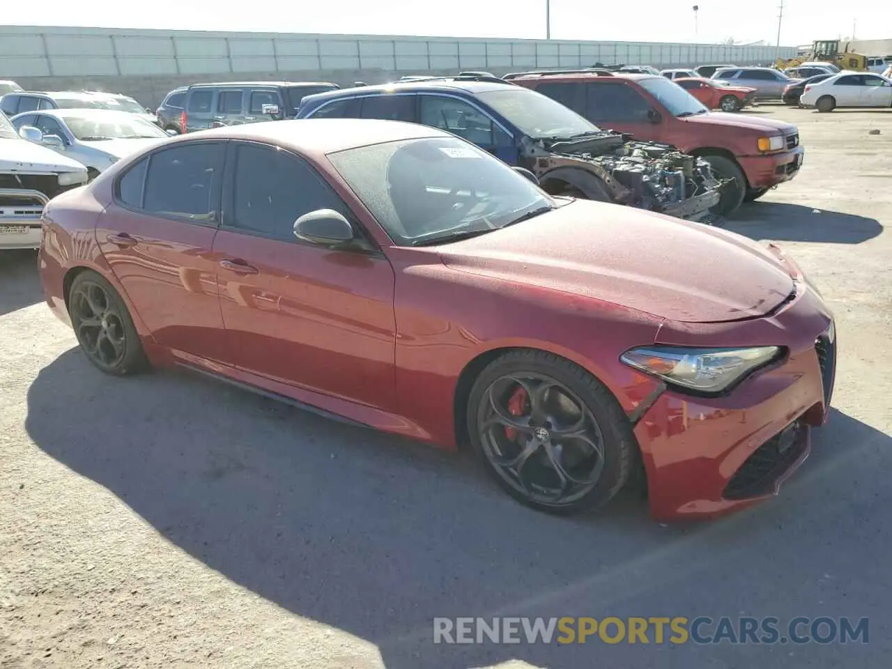 4 fotografías del automóvil dañado ZARFAMBN9K7612074 ALFA ROMEO GIULIA 2019