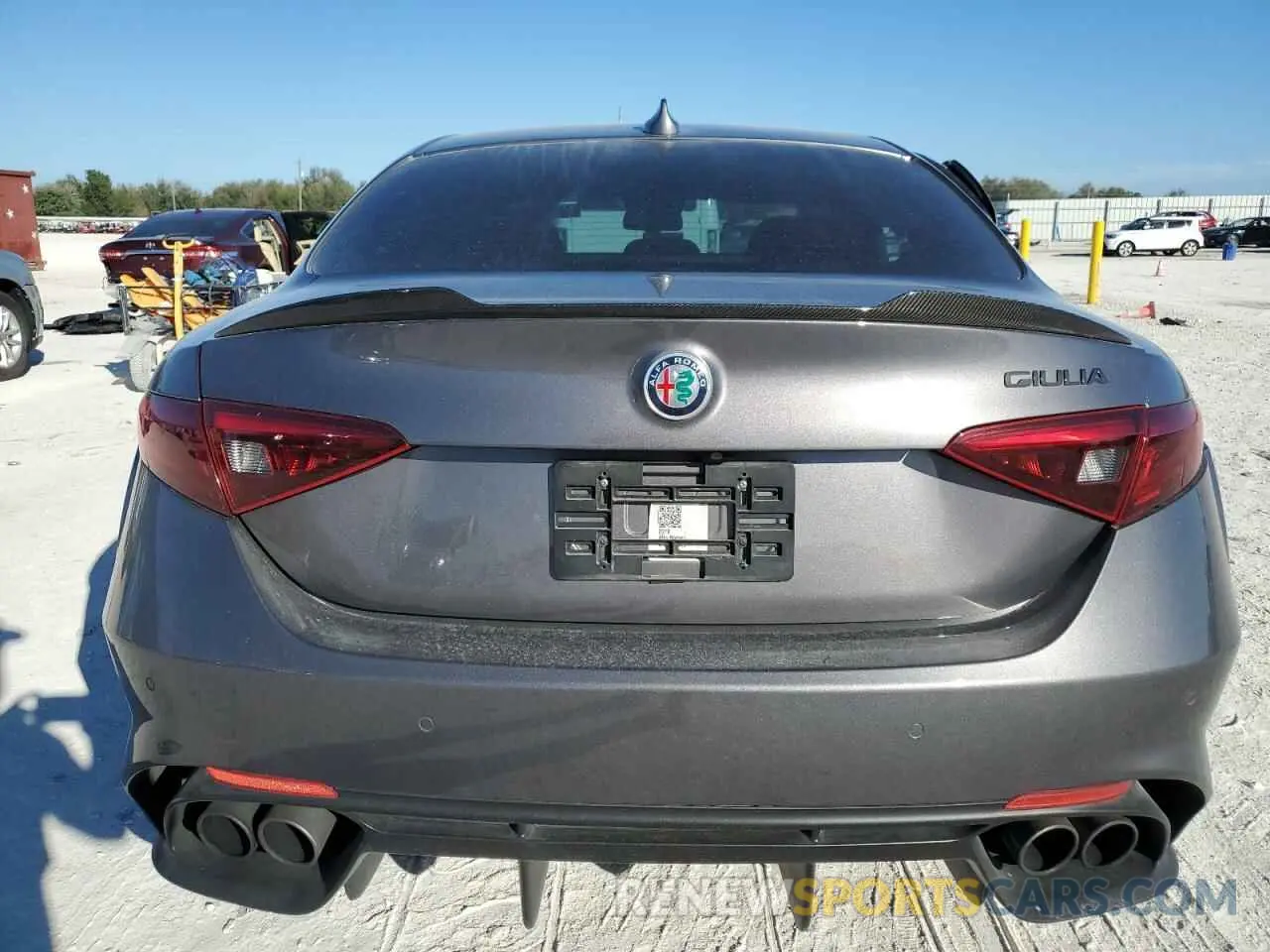 6 fotografías del automóvil dañado ZARFAMEV4K7601298 ALFA ROMEO GIULIA 2019