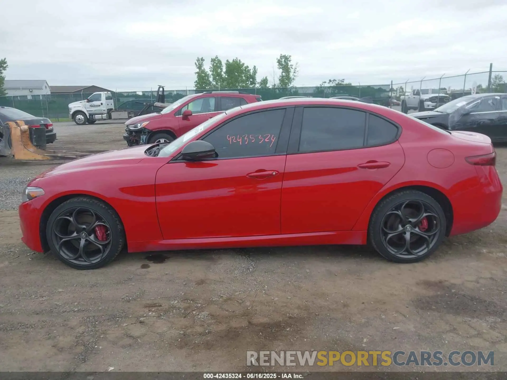 14 fotografías del automóvil dañado ZARFANAN1K7598906 ALFA ROMEO GIULIA 2019