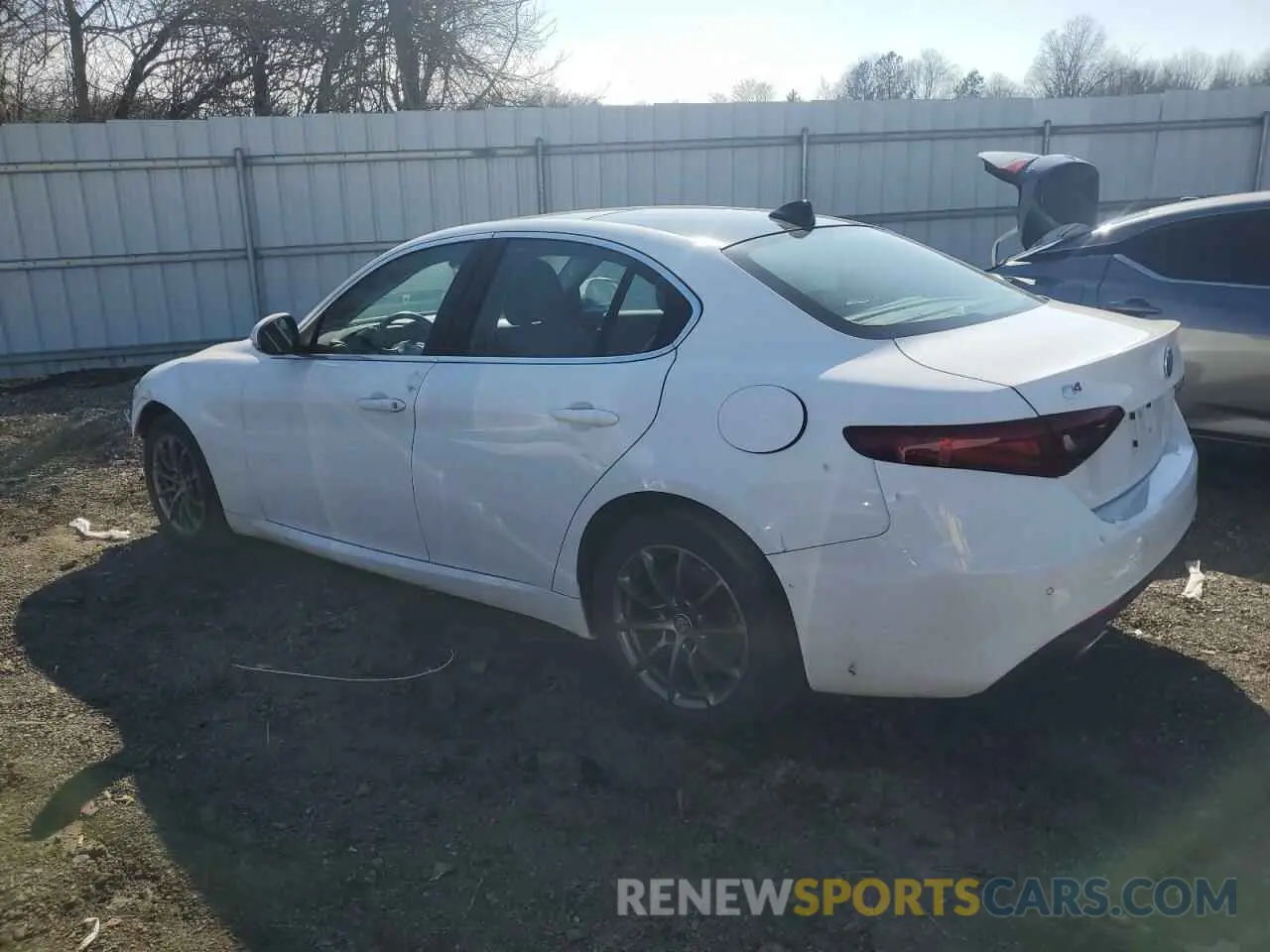 2 fotografías del automóvil dañado ZARFANAN1K7622797 ALFA ROMEO GIULIA 2019