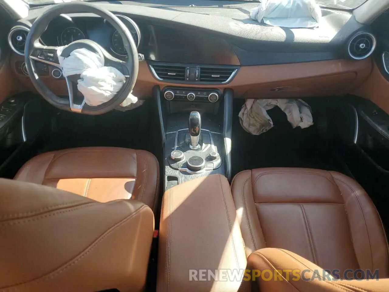 8 fotografías del automóvil dañado ZARFANAN1K7622797 ALFA ROMEO GIULIA 2019