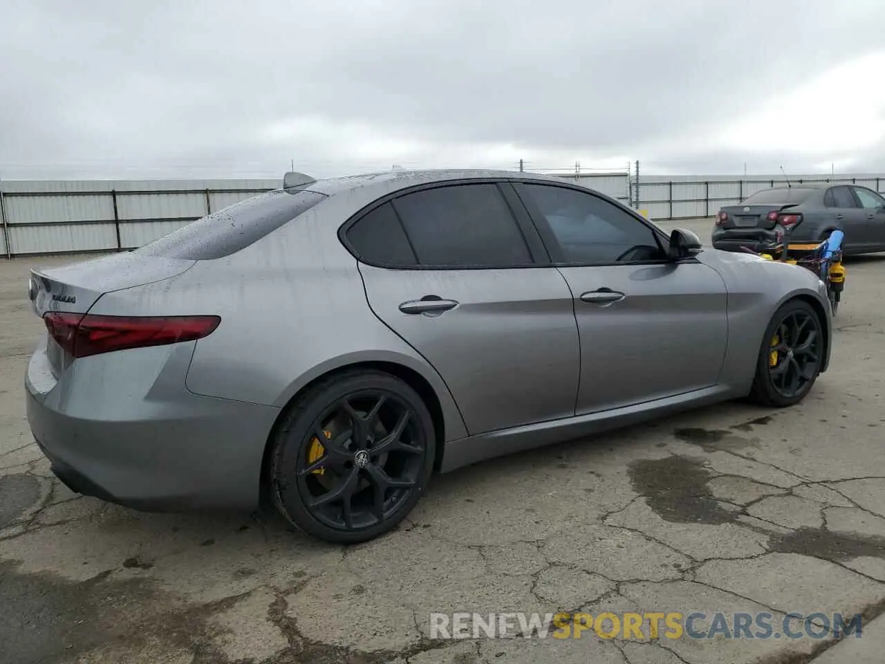 3 fotografías del automóvil dañado ZARFAMAN2L7625199 ALFA ROMEO GIULIA 2020