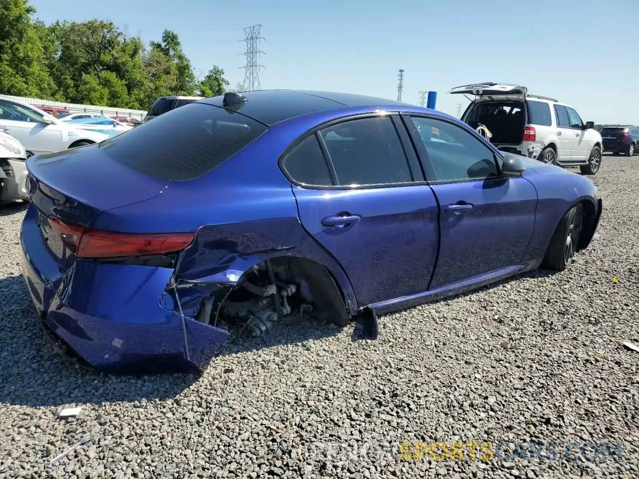 3 fotografías del automóvil dañado ZARFAMAN3L7635613 ALFA ROMEO GIULIA 2020