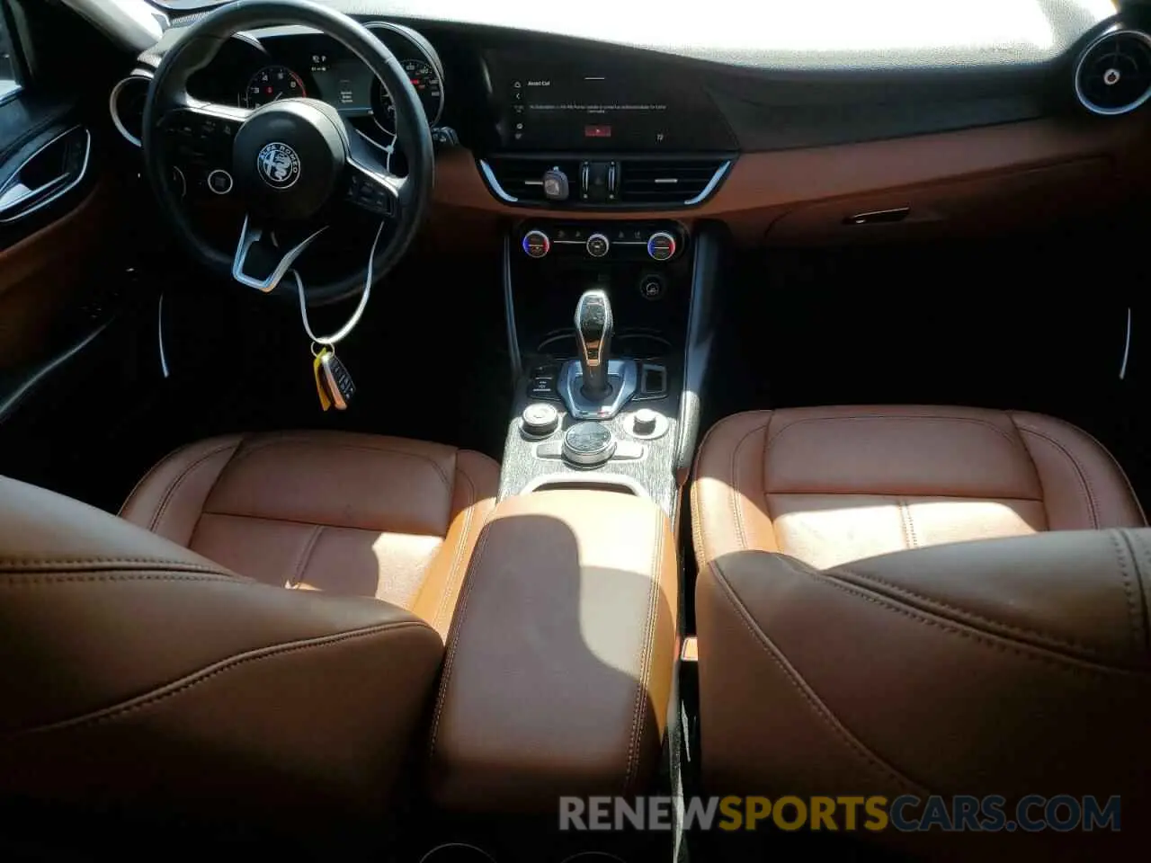8 fotografías del automóvil dañado ZARFAMAN3L7635613 ALFA ROMEO GIULIA 2020