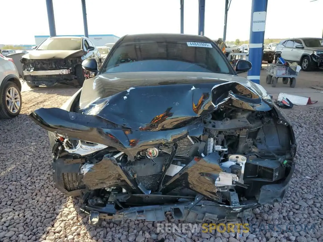 5 fotografías del automóvil dañado ZARFAMANXL7629565 ALFA ROMEO GIULIA 2020