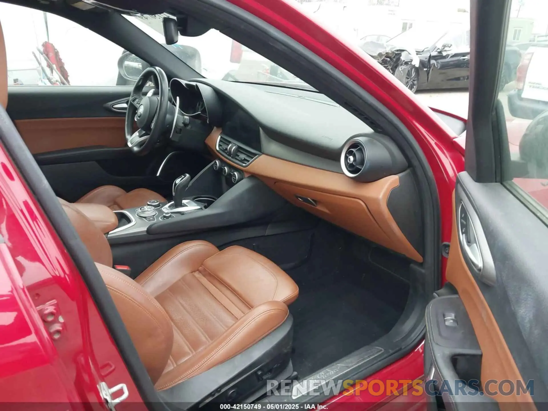 5 fotografías del automóvil dañado ZARFAMBN9L7638160 ALFA ROMEO GIULIA 2020