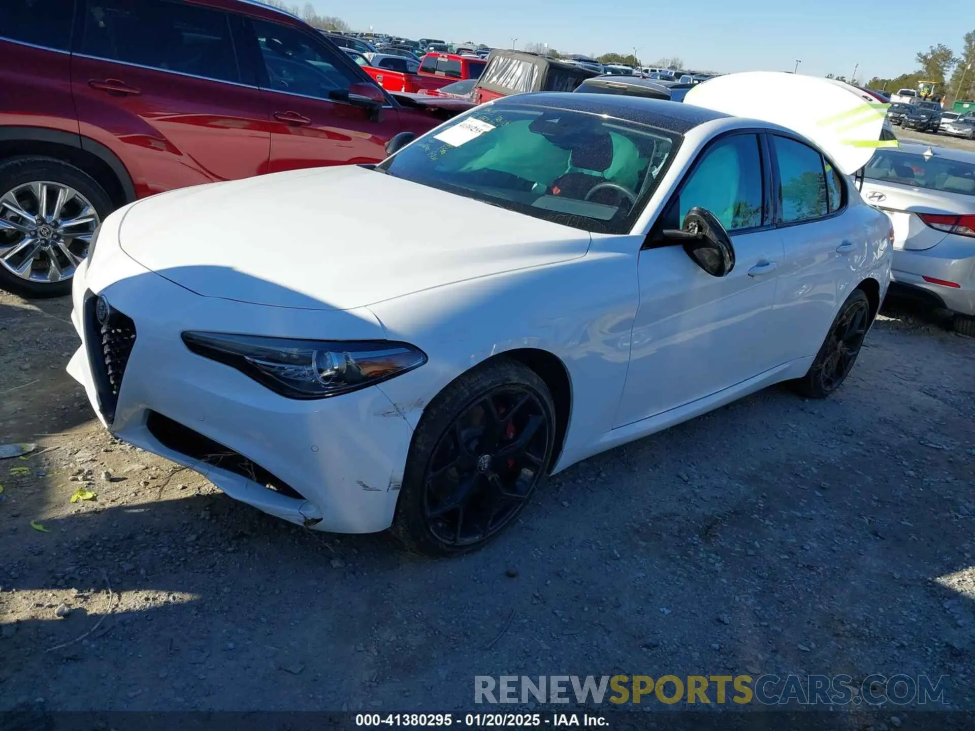 2 fotografías del automóvil dañado ZARFANBN5L7638386 ALFA ROMEO GIULIA 2020