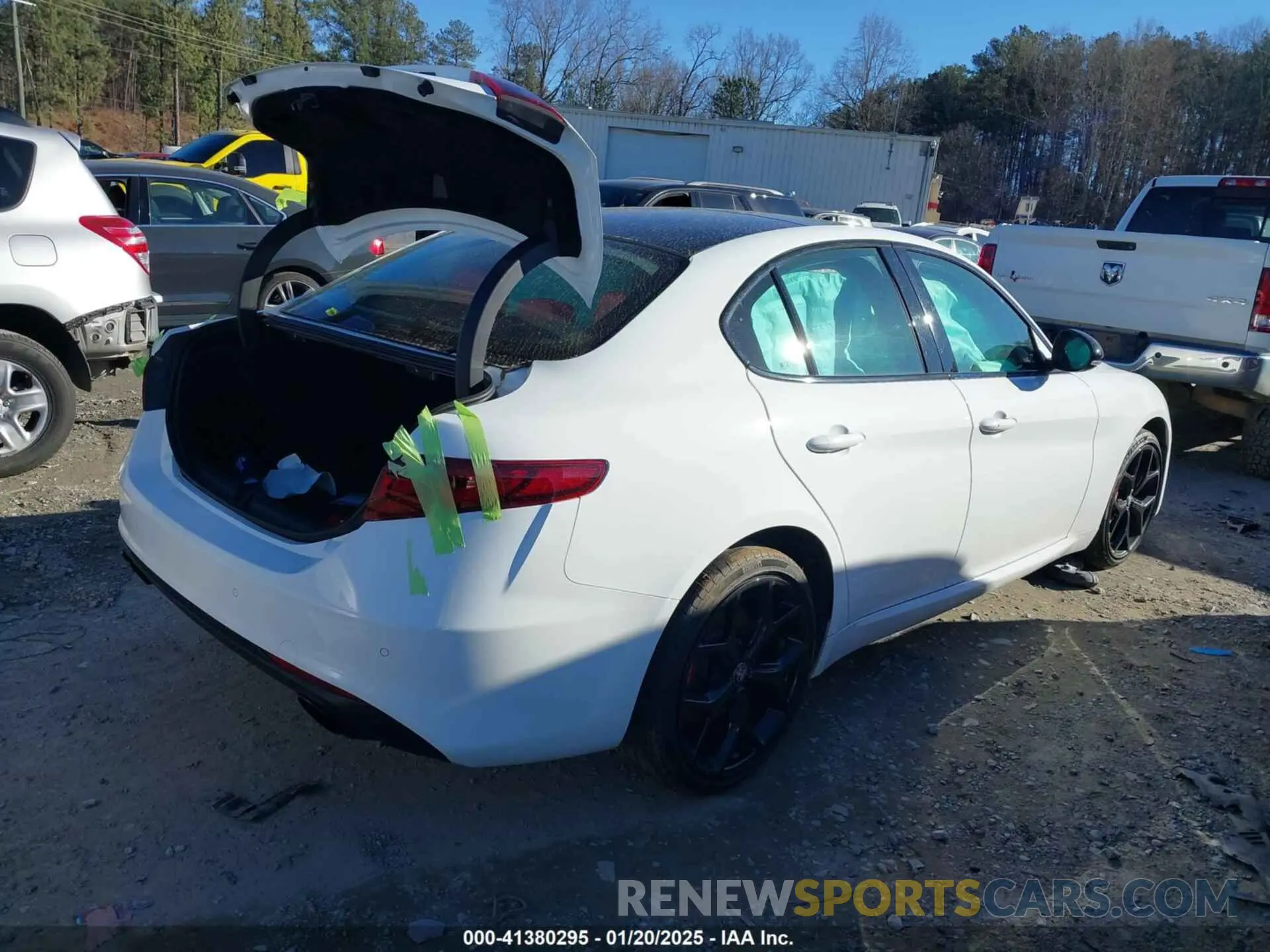 4 fotografías del automóvil dañado ZARFANBN5L7638386 ALFA ROMEO GIULIA 2020