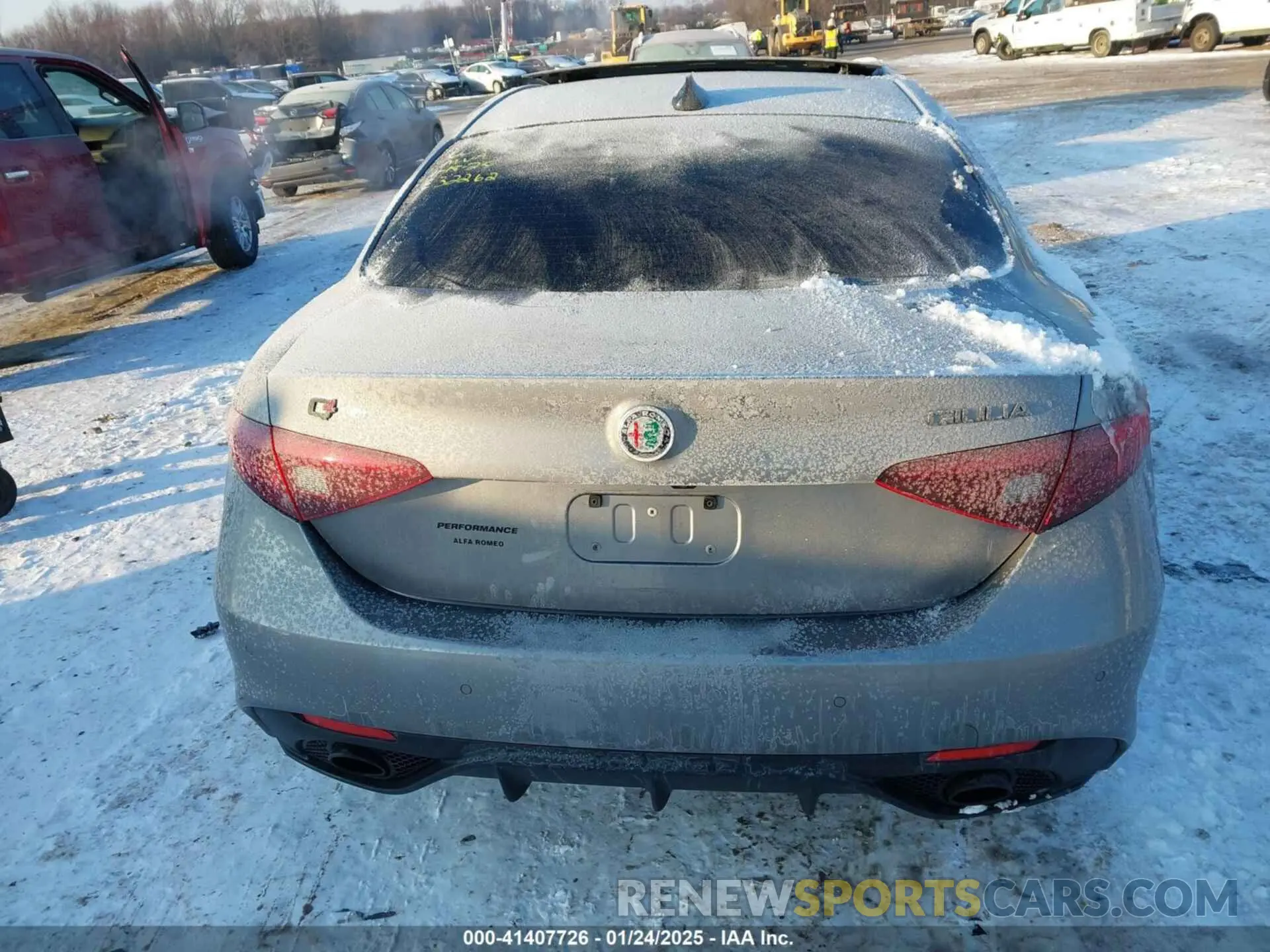 16 fotografías del automóvil dañado ZARFANBN8L7625938 ALFA ROMEO GIULIA 2020