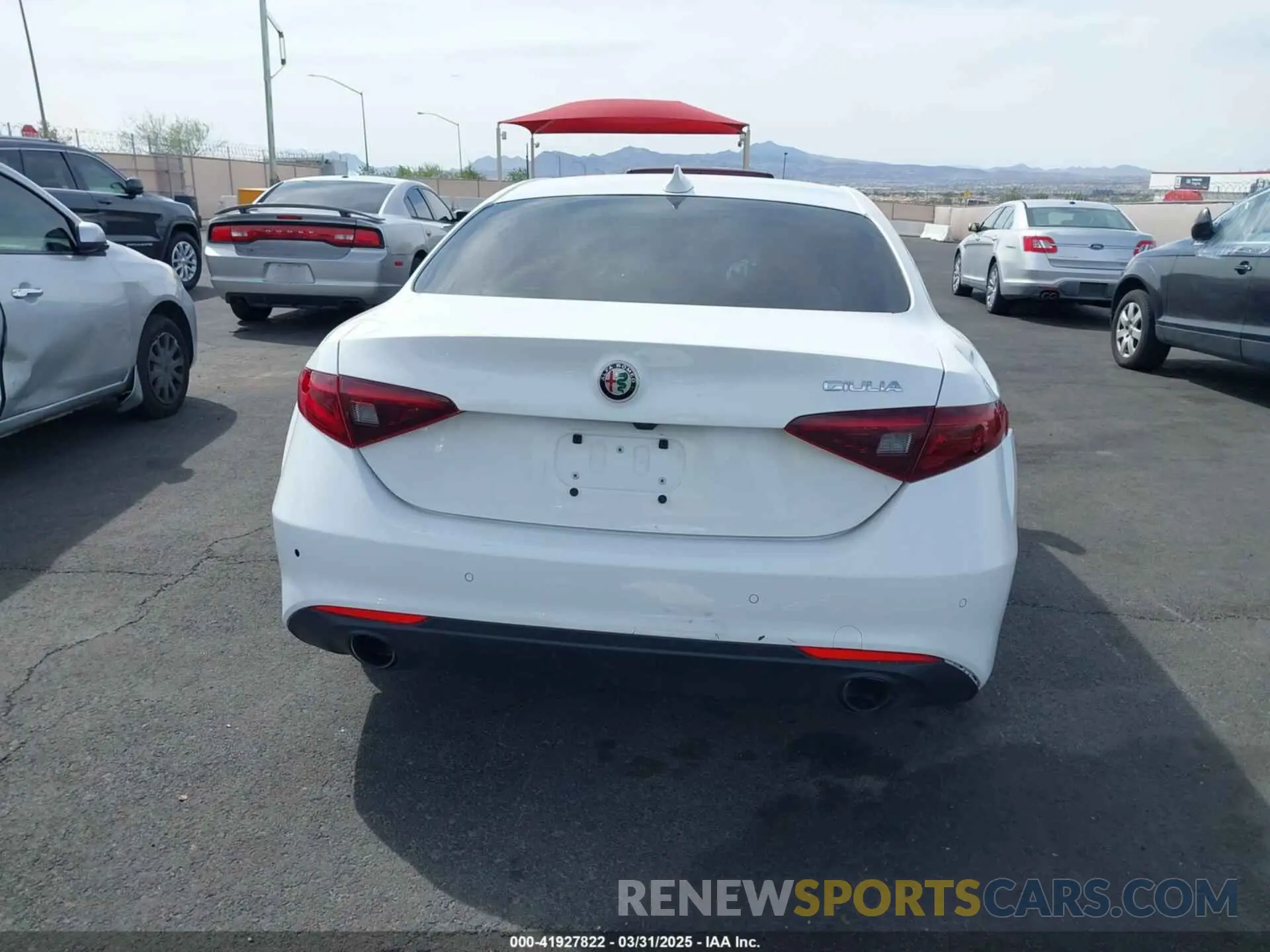 17 fotografías del automóvil dañado ZARFAMAN7M7639925 ALFA ROMEO GIULIA 2021