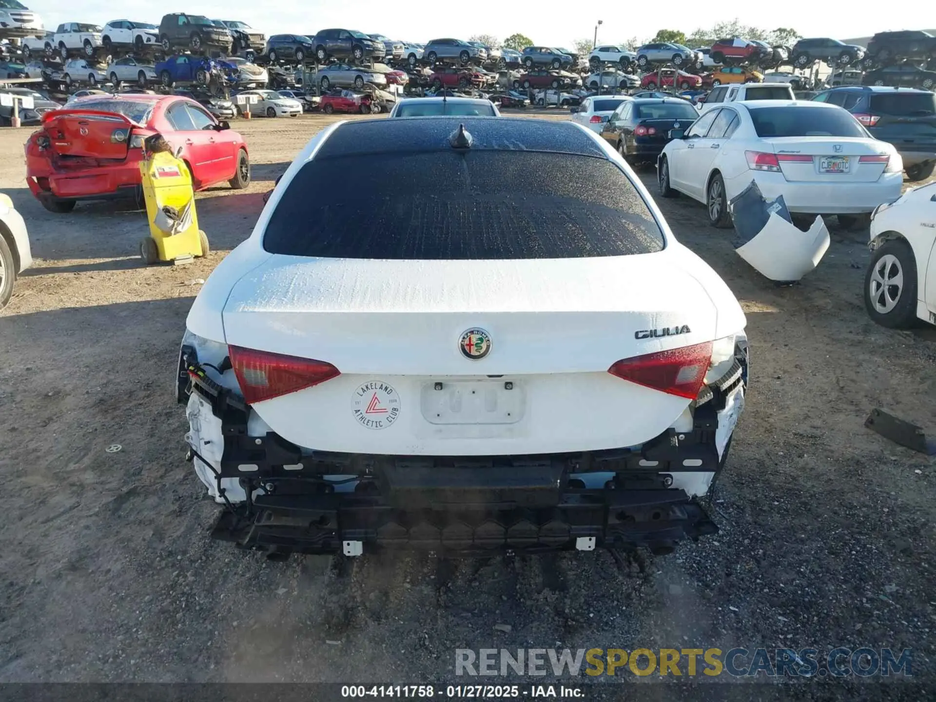 16 fotografías del automóvil dañado ZARFAMANXM7645217 ALFA ROMEO GIULIA 2021