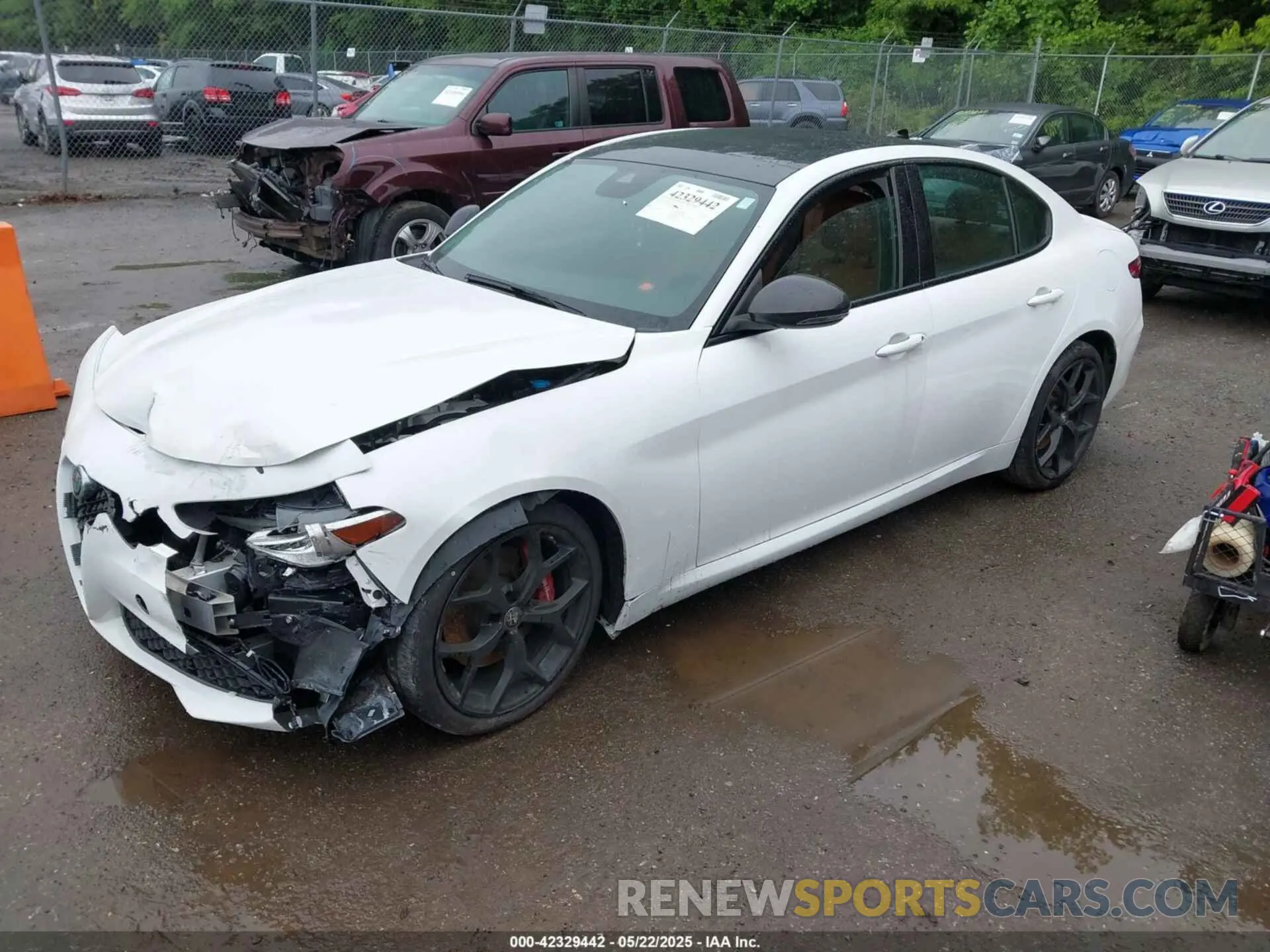 2 fotografías del automóvil dañado ZARFAMBN9M7640461 ALFA ROMEO GIULIA 2021