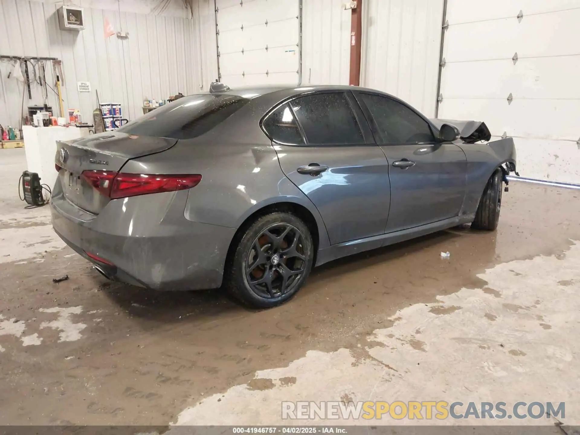 4 fotografías del automóvil dañado ZARFANAN9M7646445 ALFA ROMEO GIULIA 2021