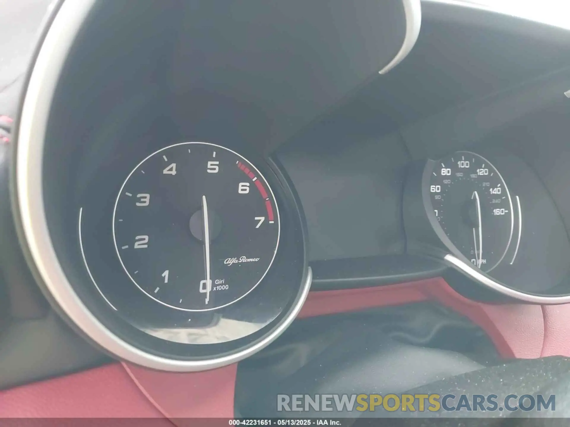 15 fotografías del automóvil dañado ZARFANBN5M7643816 ALFA ROMEO GIULIA 2021