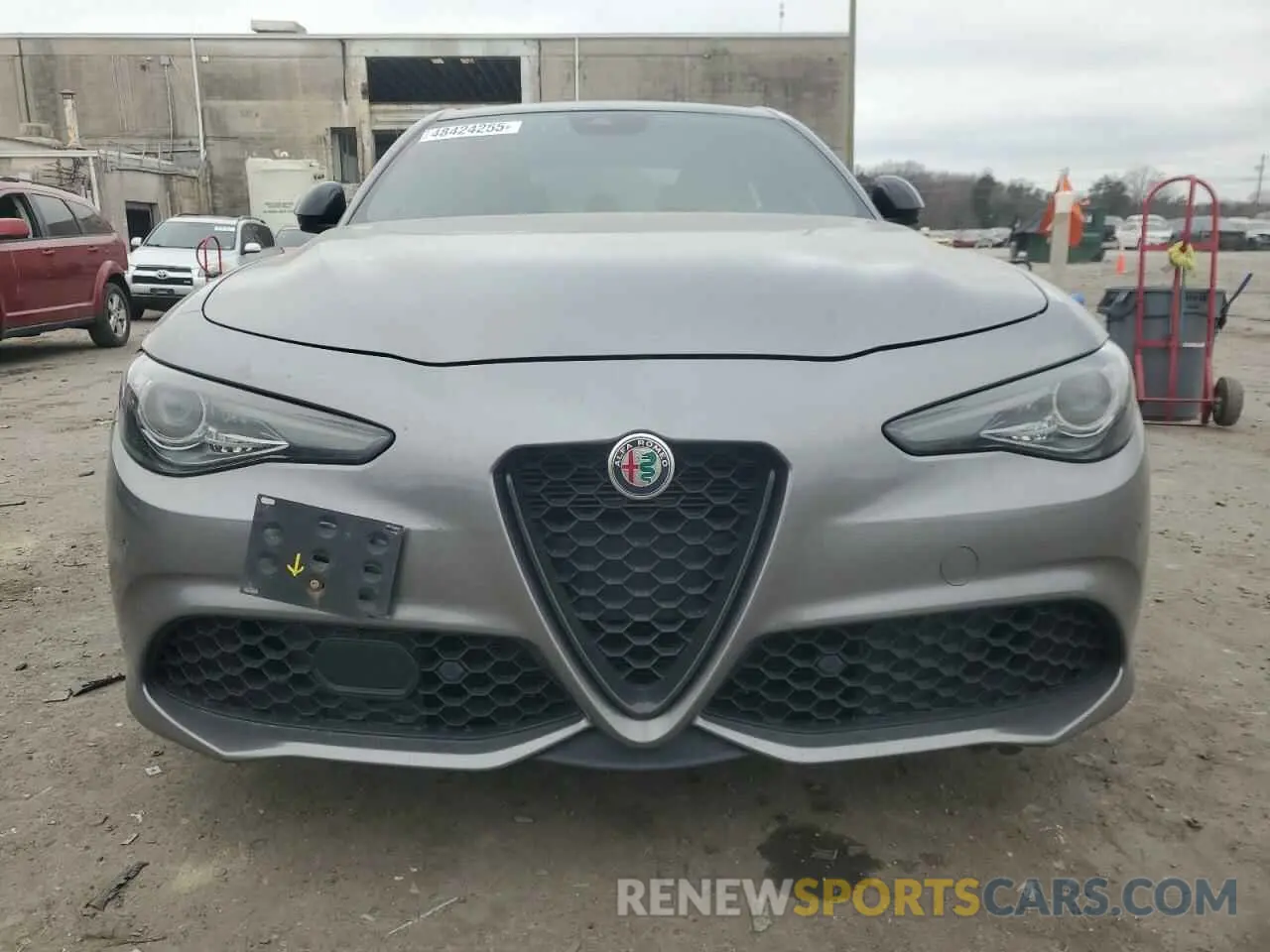 5 fotografías del automóvil dañado ZARFANBN5M7643959 ALFA ROMEO GIULIA 2021