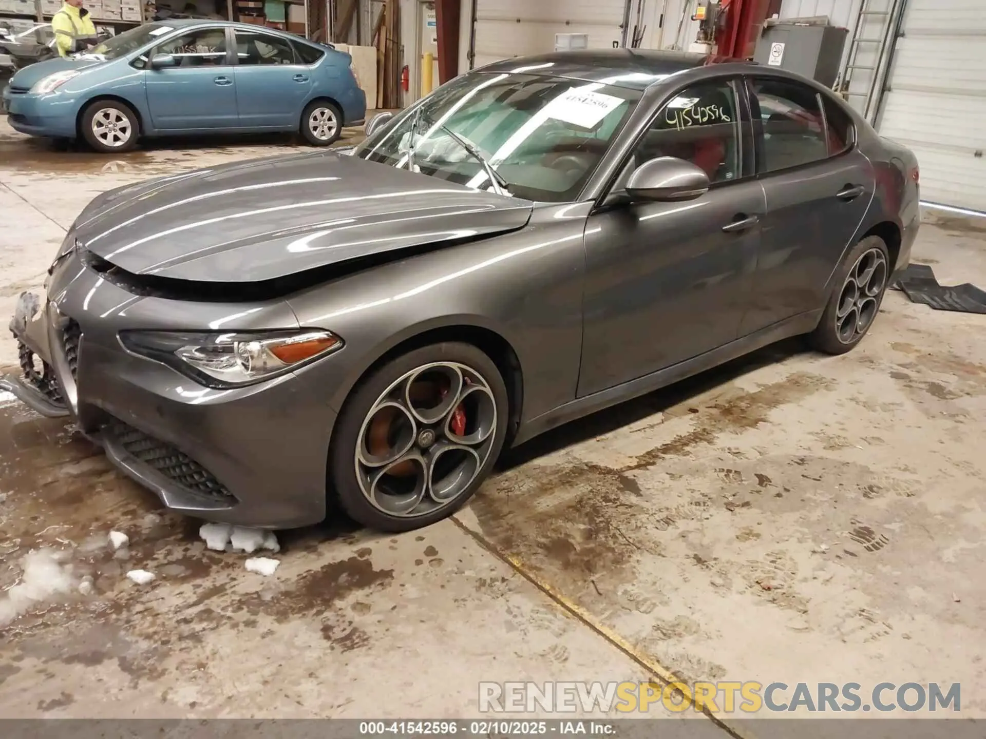 2 fotografías del automóvil dañado ZARFANBN9M7641230 ALFA ROMEO GIULIA 2021