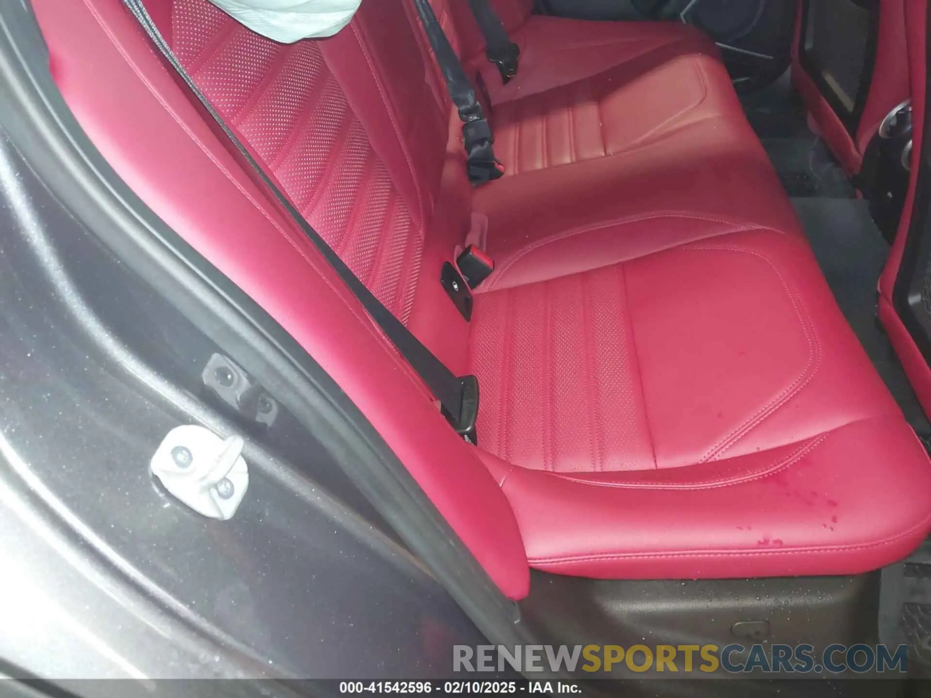 8 fotografías del automóvil dañado ZARFANBN9M7641230 ALFA ROMEO GIULIA 2021