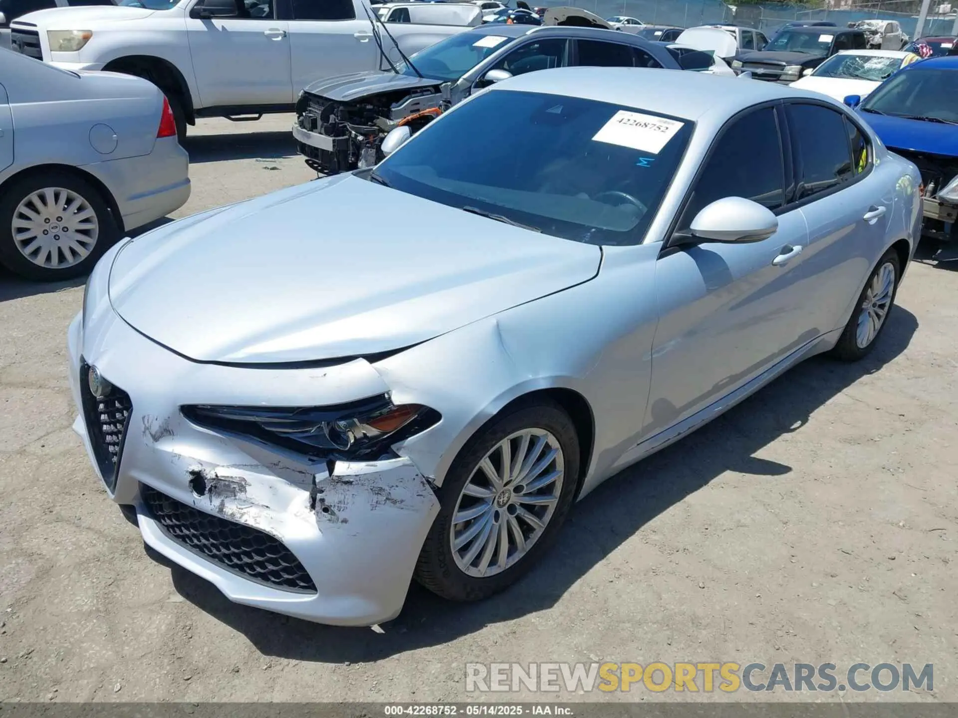 2 fotografías del automóvil dañado ZARFAMAN4N7661642 ALFA ROMEO GIULIA 2022