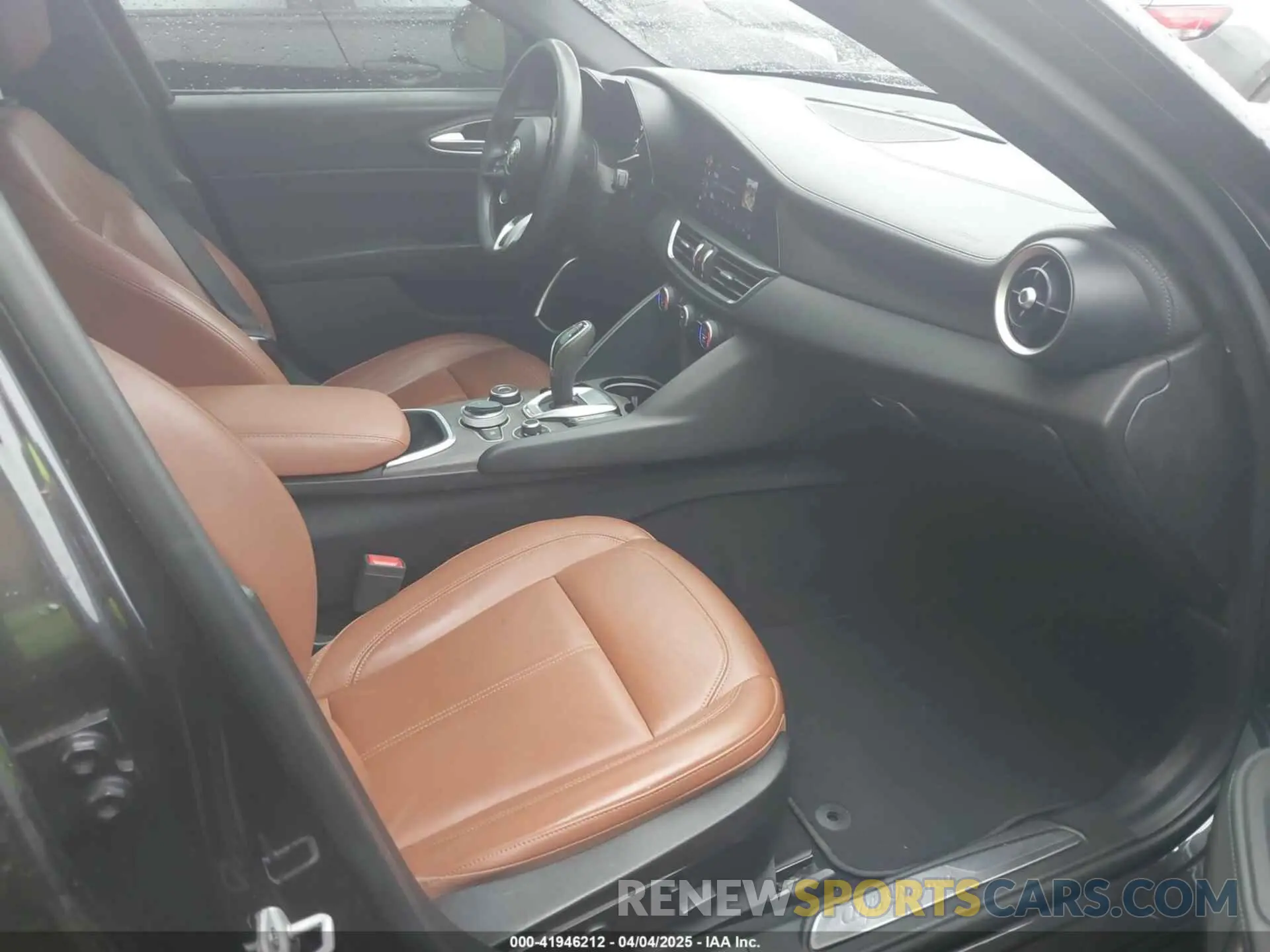5 fotografías del automóvil dañado ZARFAMBN9N7656614 ALFA ROMEO GIULIA 2022