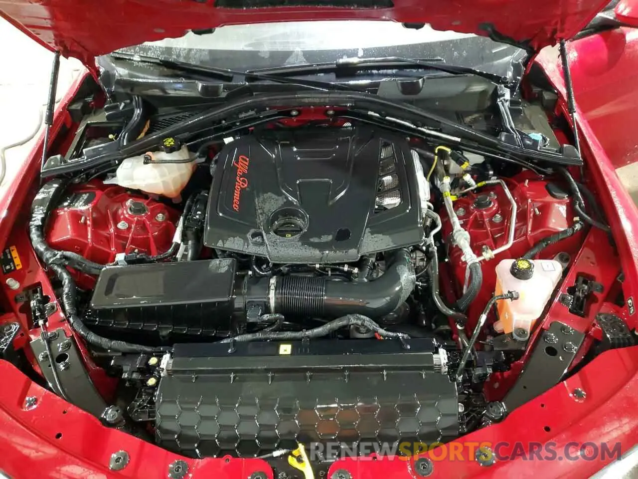 11 fotografías del automóvil dañado ZARFAMBN1P7670638 ALFA ROMEO GIULIA 2023