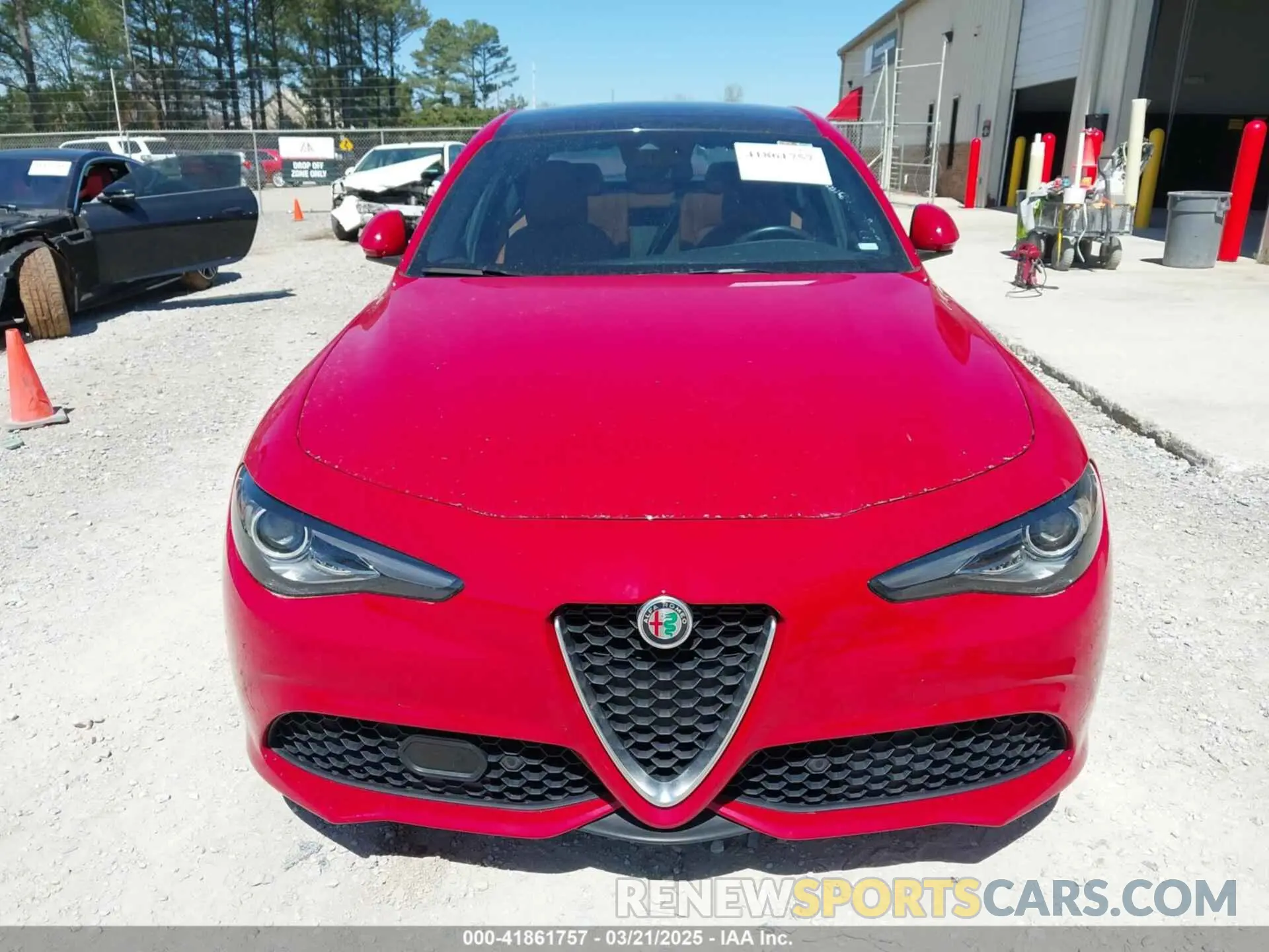 6 fotografías del automóvil dañado ZARFAMBN2P7671183 ALFA ROMEO GIULIA 2023