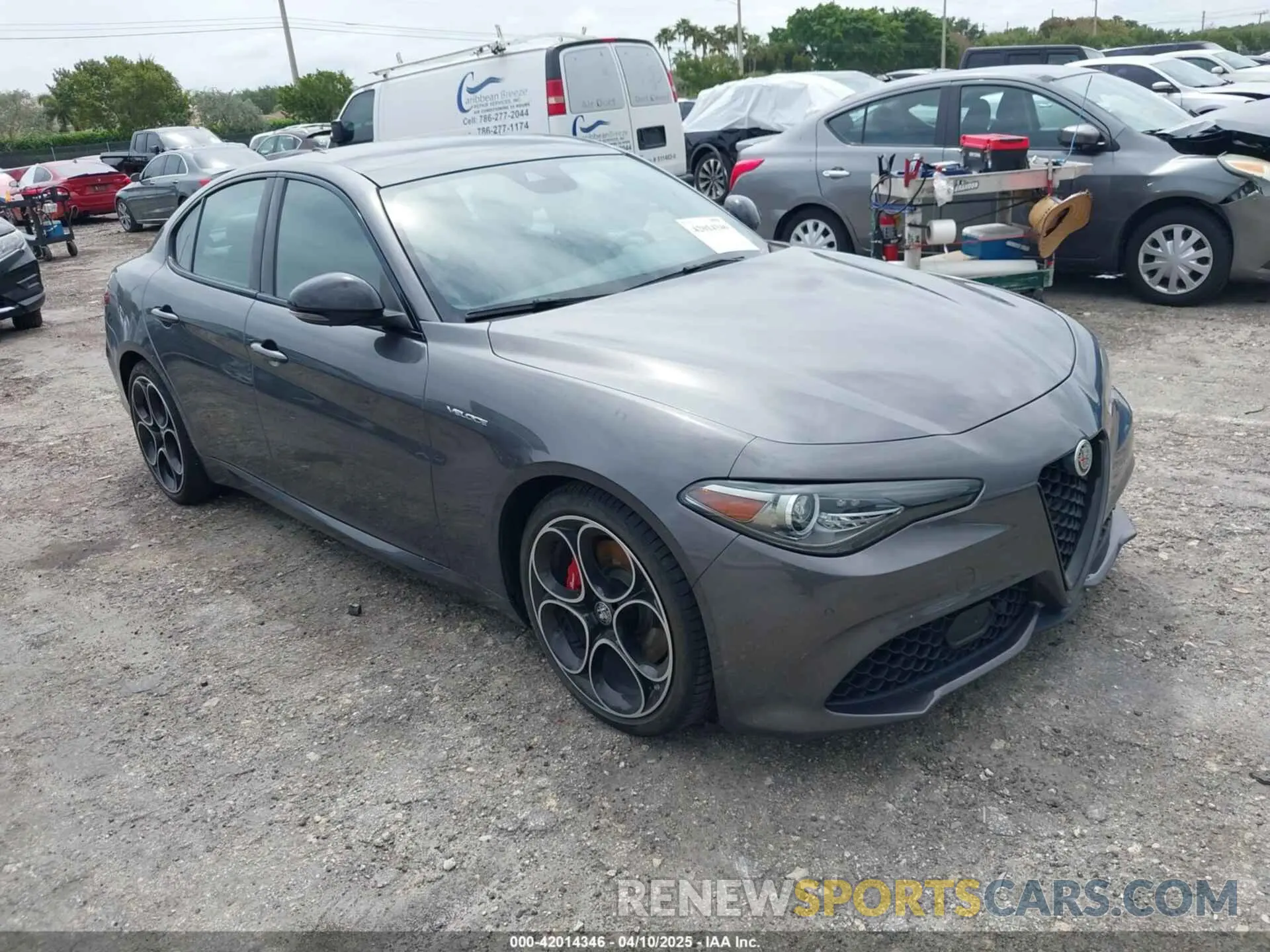 1 fotografías del automóvil dañado ZARFAMBN6P7666665 ALFA ROMEO GIULIA 2023