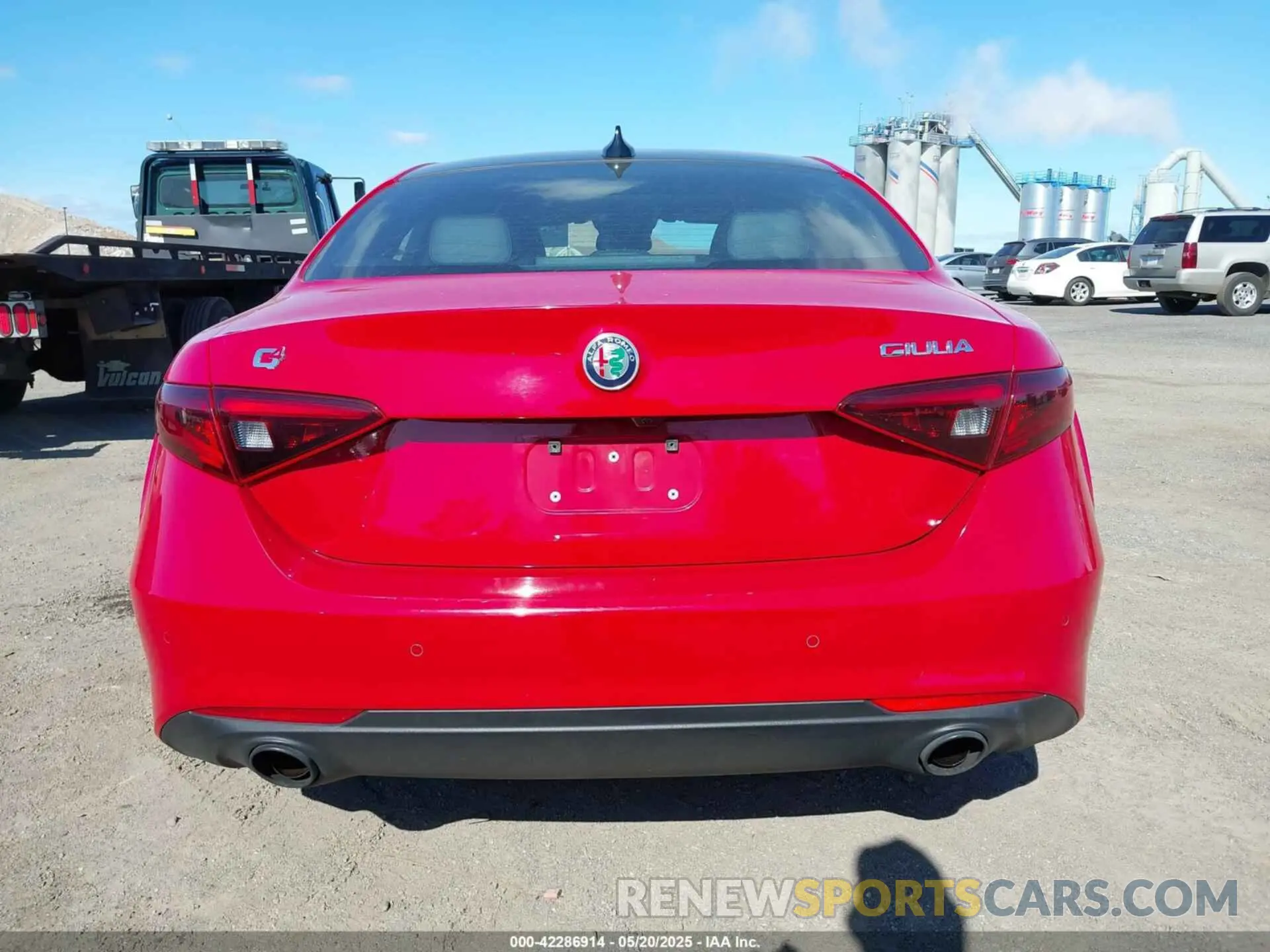 16 fotografías del automóvil dañado ZARFANAN0P7671013 ALFA ROMEO GIULIA 2023