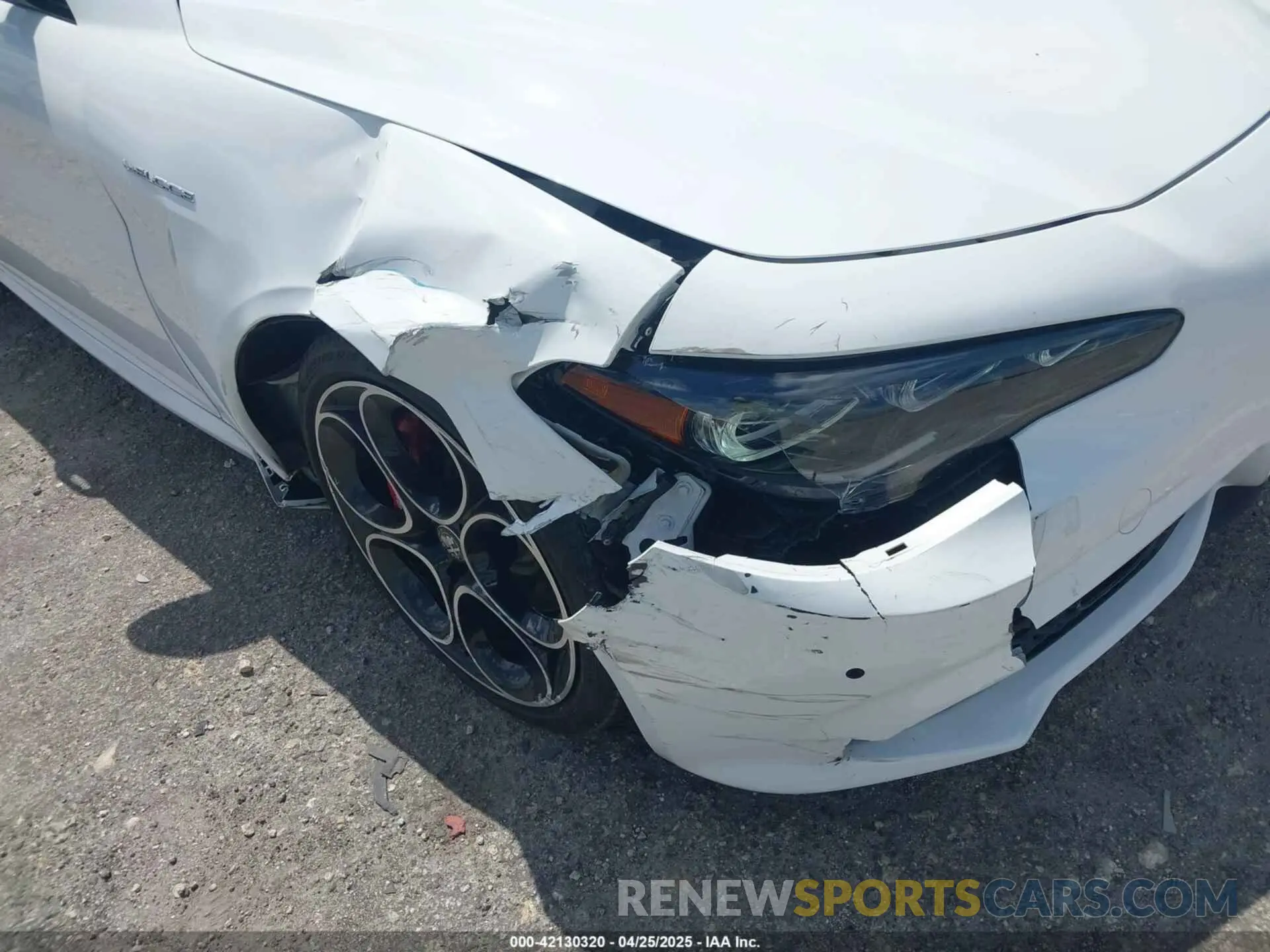 6 fotografías del automóvil dañado ZARFAMBN8R7679971 ALFA ROMEO GIULIA 2024