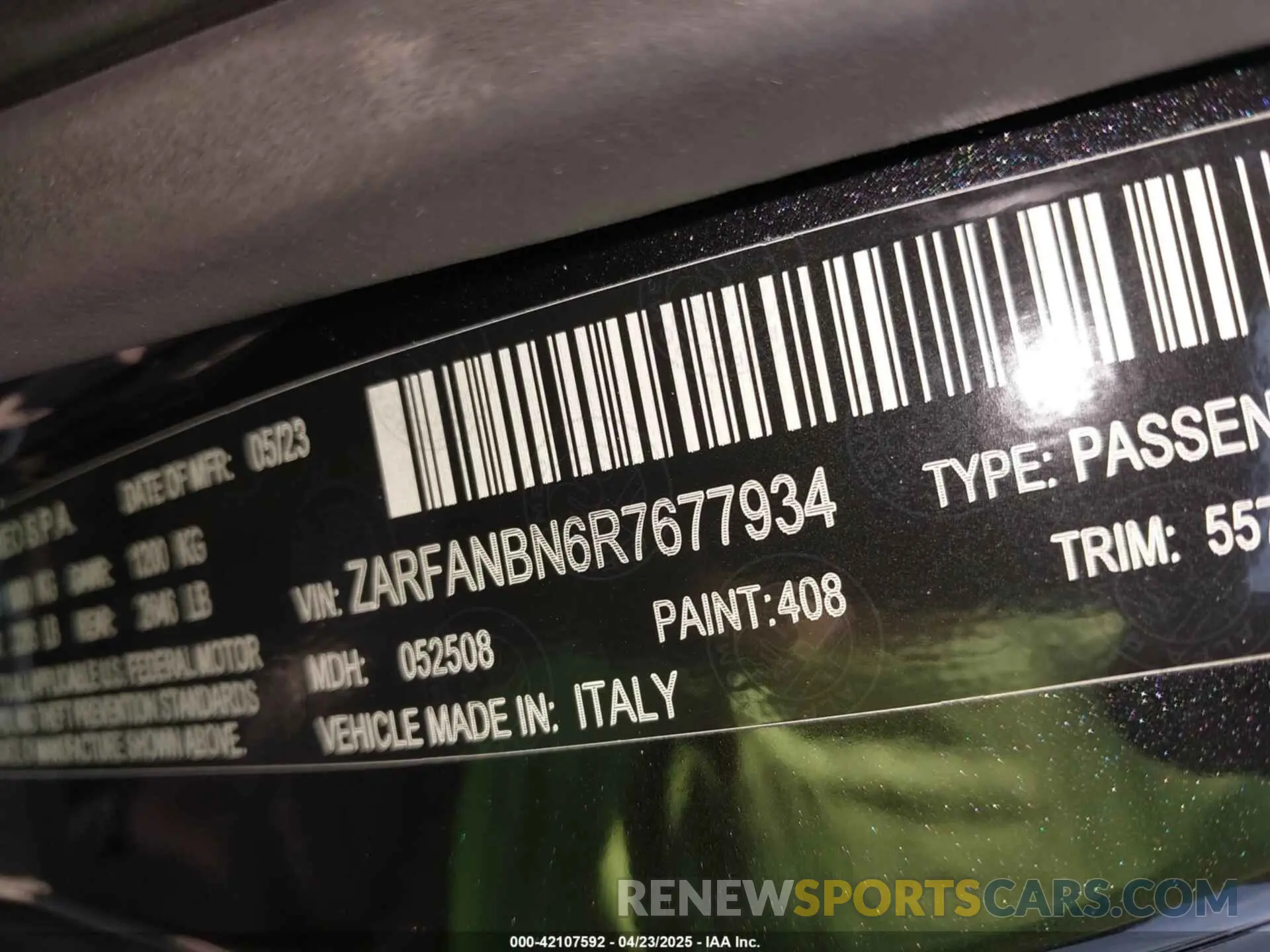 9 fotografías del automóvil dañado ZARFANBN6R7677934 ALFA ROMEO GIULIA 2024