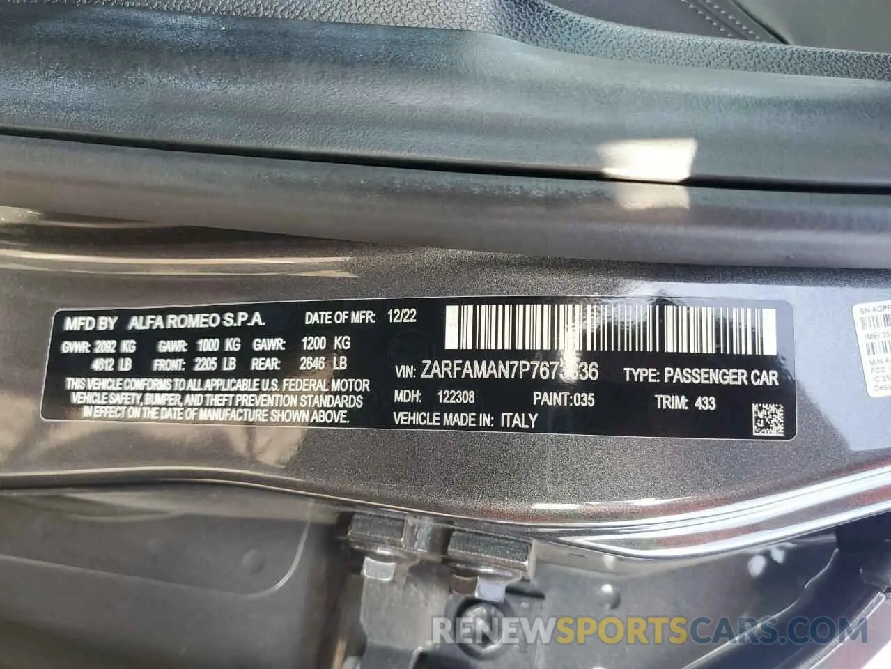 13 fotografías del automóvil dañado ZARFAMAN7P7673836 ALFA ROMEO GIULIA SPR 2023