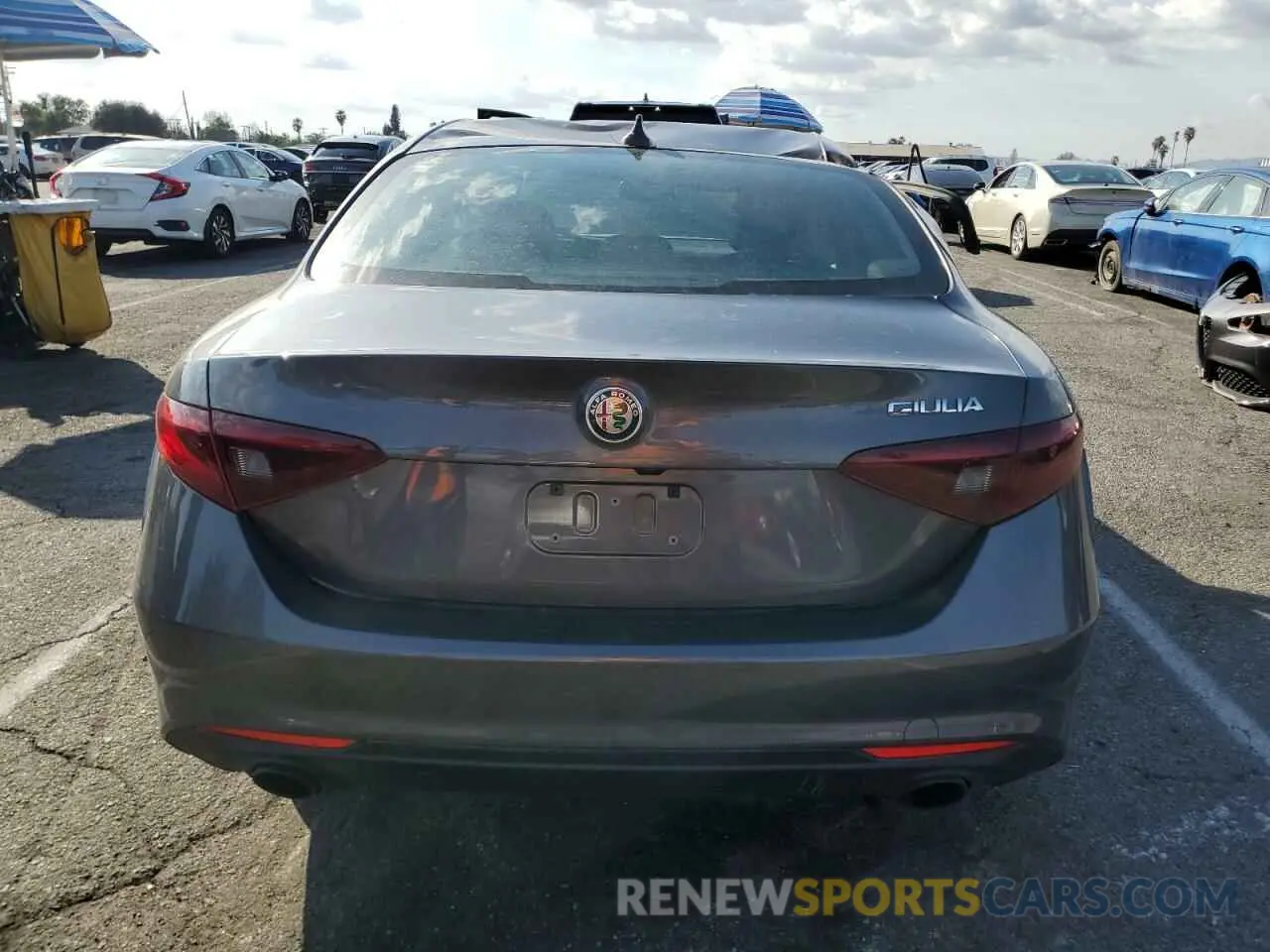 6 fotografías del automóvil dañado ZARFAMAN7P7673836 ALFA ROMEO GIULIA SPR 2023