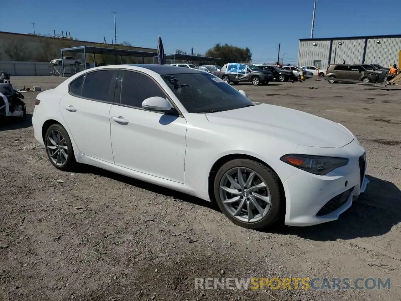 4 fotografías del automóvil dañado ZARFAMAN9P7667245 ALFA ROMEO GIULIA SPR 2023