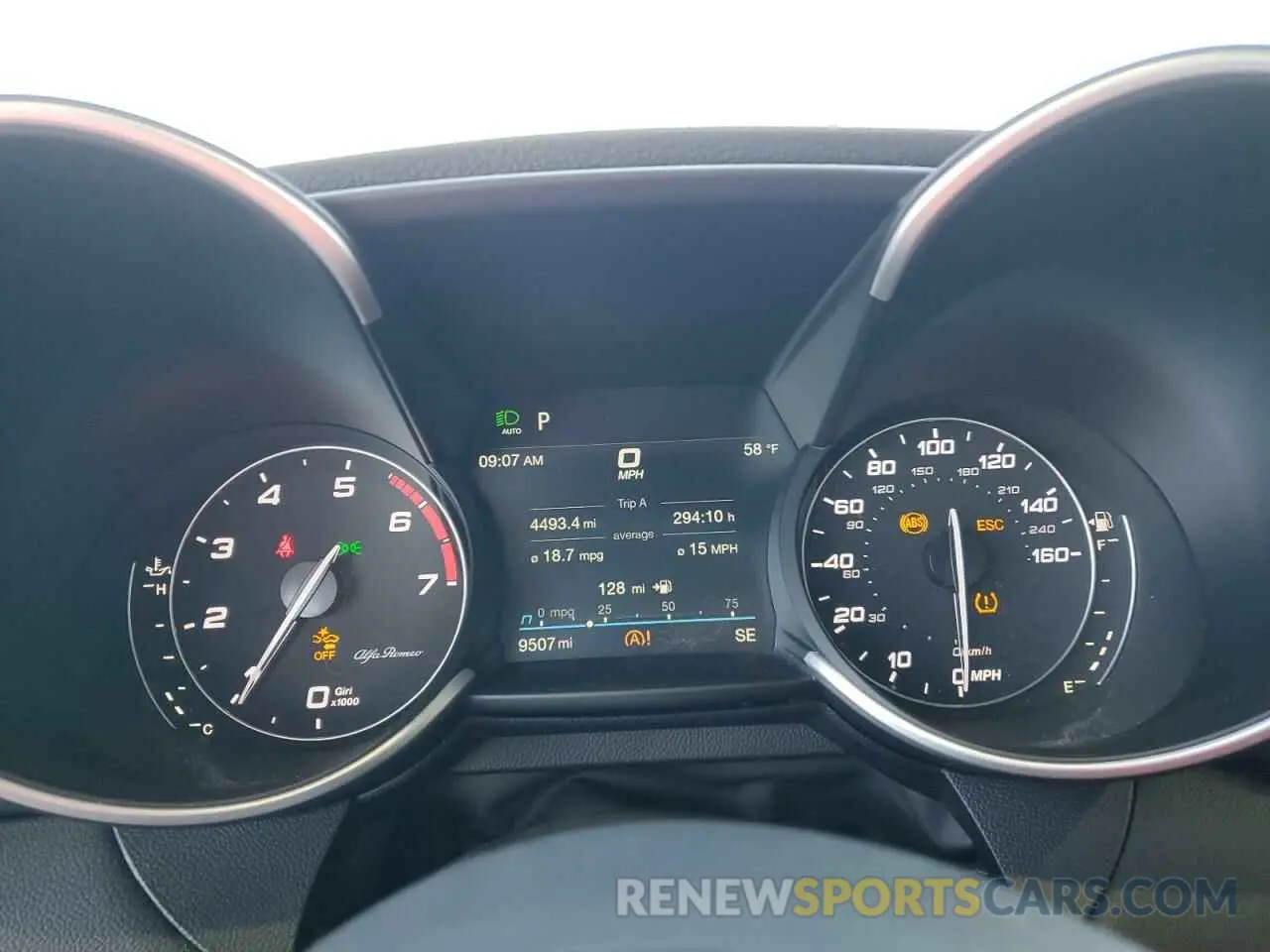 9 fotografías del automóvil dañado ZARFAMBN1N7654274 ALFA ROMEO GIULIA SUP 2022