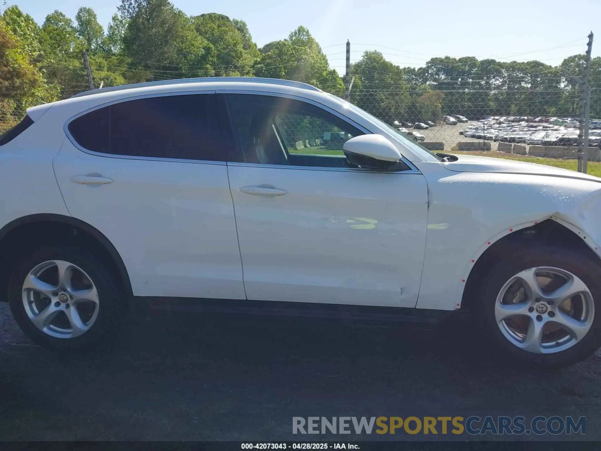 13 fotografías del automóvil dañado ZASPAJAN0K7C41814 ALFA ROMEO STELVIO 2019