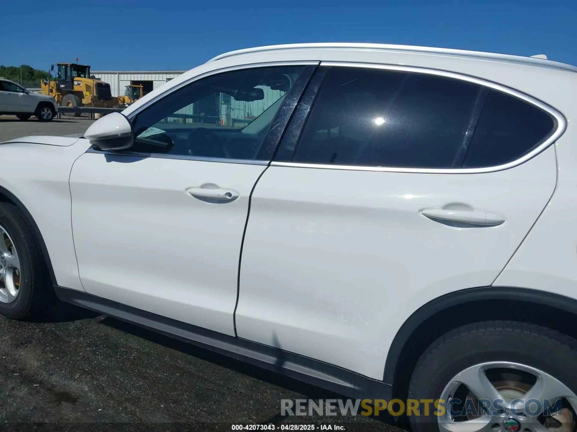 14 fotografías del automóvil dañado ZASPAJAN0K7C41814 ALFA ROMEO STELVIO 2019