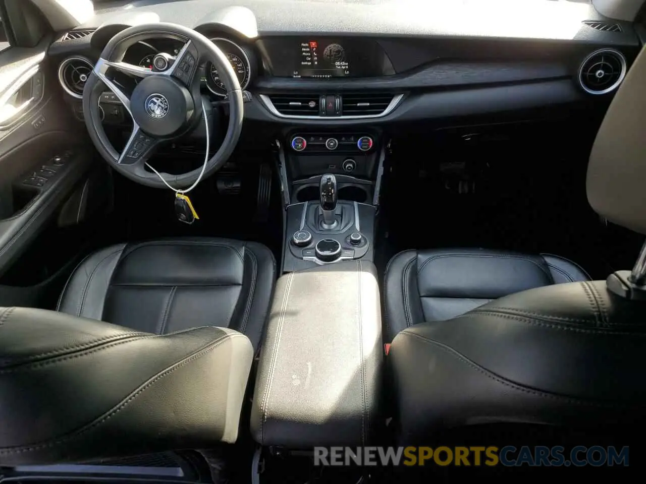 8 fotografías del automóvil dañado ZASPAJAN2K7C71283 ALFA ROMEO STELVIO 2019