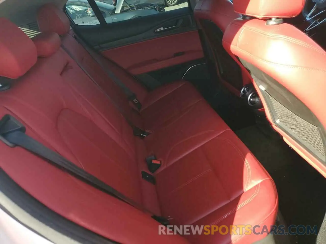 12 fotografías del automóvil dañado ZASPAJAN3K7C72152 ALFA ROMEO STELVIO 2019