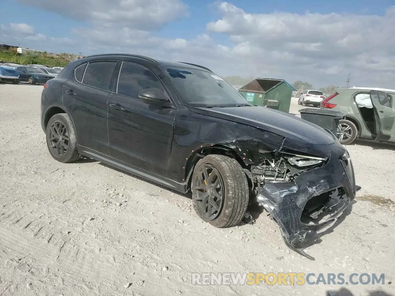 4 fotografías del automóvil dañado ZASPAJAN7K7C61221 ALFA ROMEO STELVIO 2019