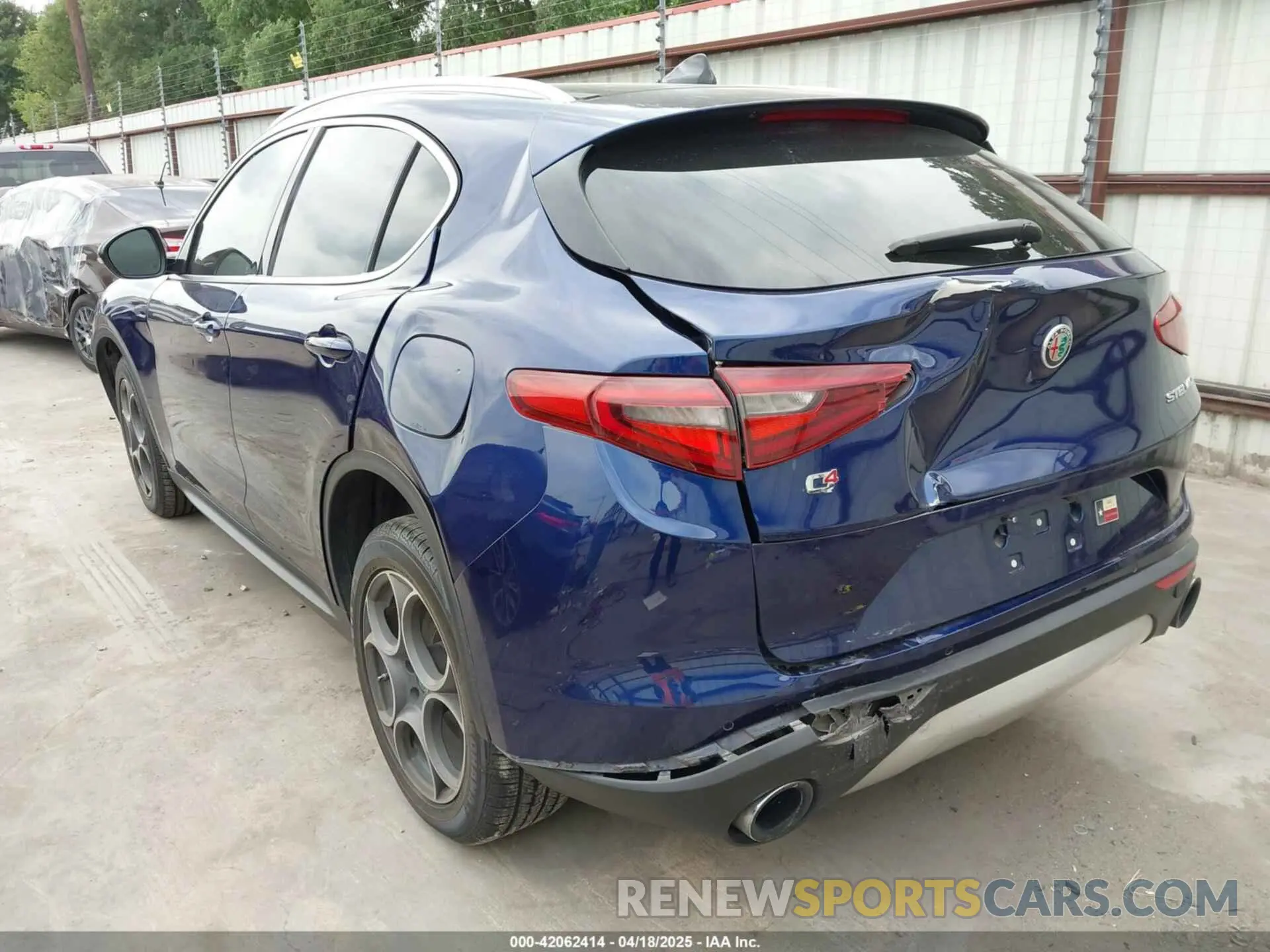 3 fotografías del automóvil dañado ZASPAKAN0K7C44623 ALFA ROMEO STELVIO 2019