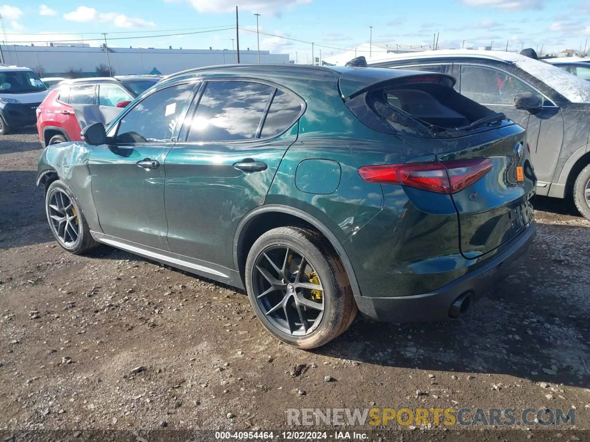 3 fotografías del automóvil dañado ZASPAKAN4K7C40834 ALFA ROMEO STELVIO 2019
