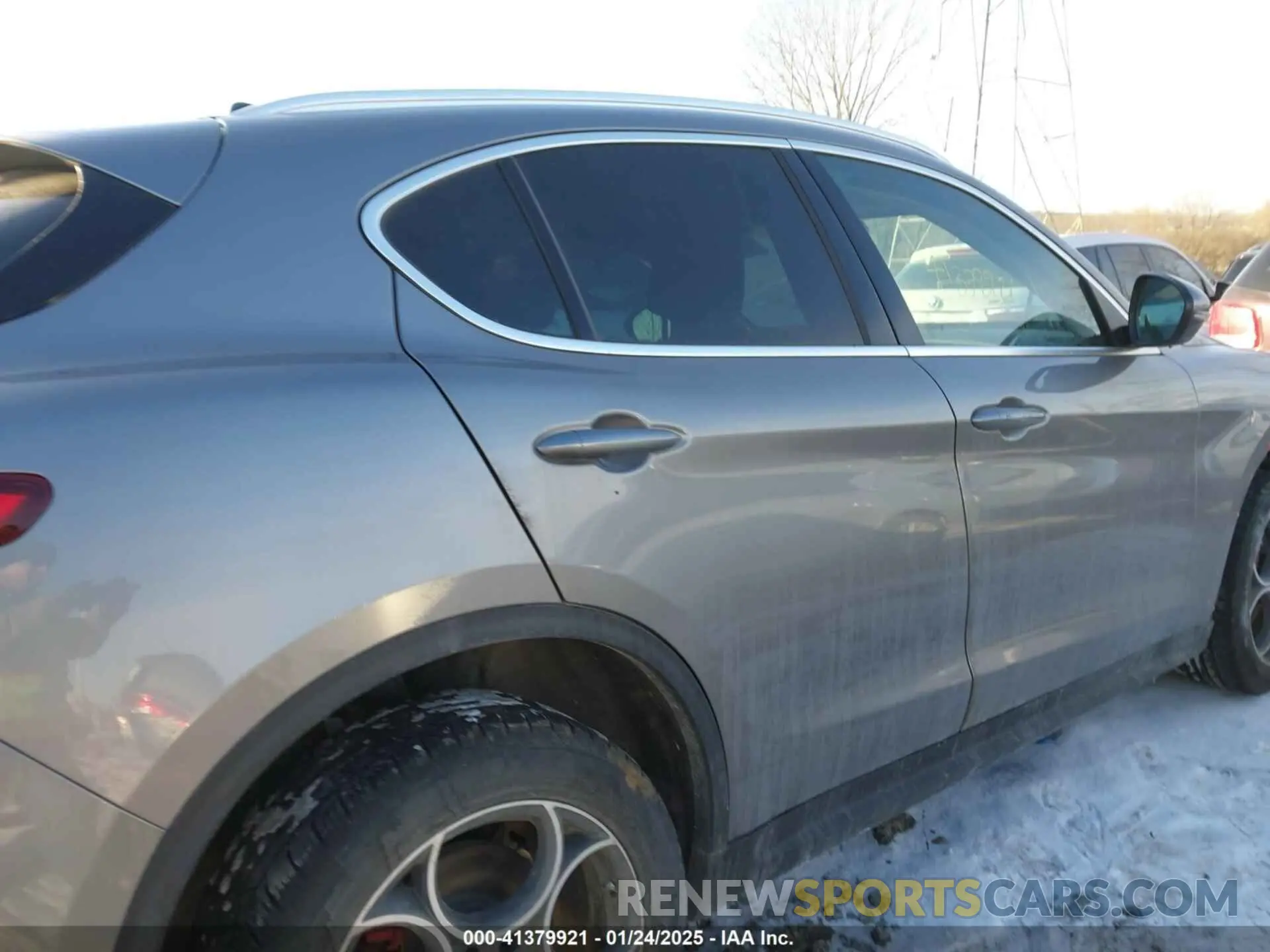 13 fotografías del automóvil dañado ZASPAKAN7K7C59653 ALFA ROMEO STELVIO 2019