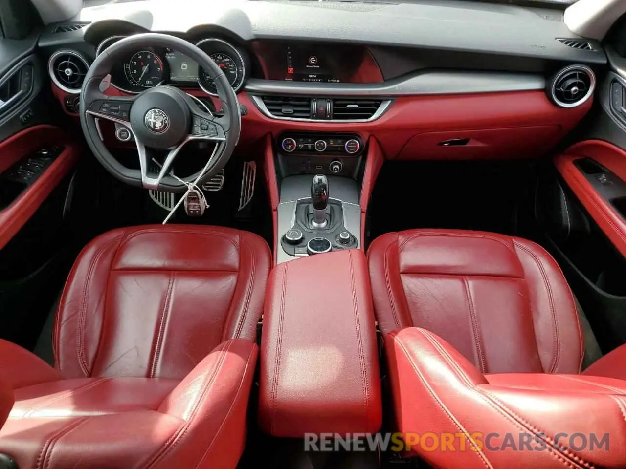 8 fotografías del automóvil dañado ZASPAKAN8K7C59404 ALFA ROMEO STELVIO 2019