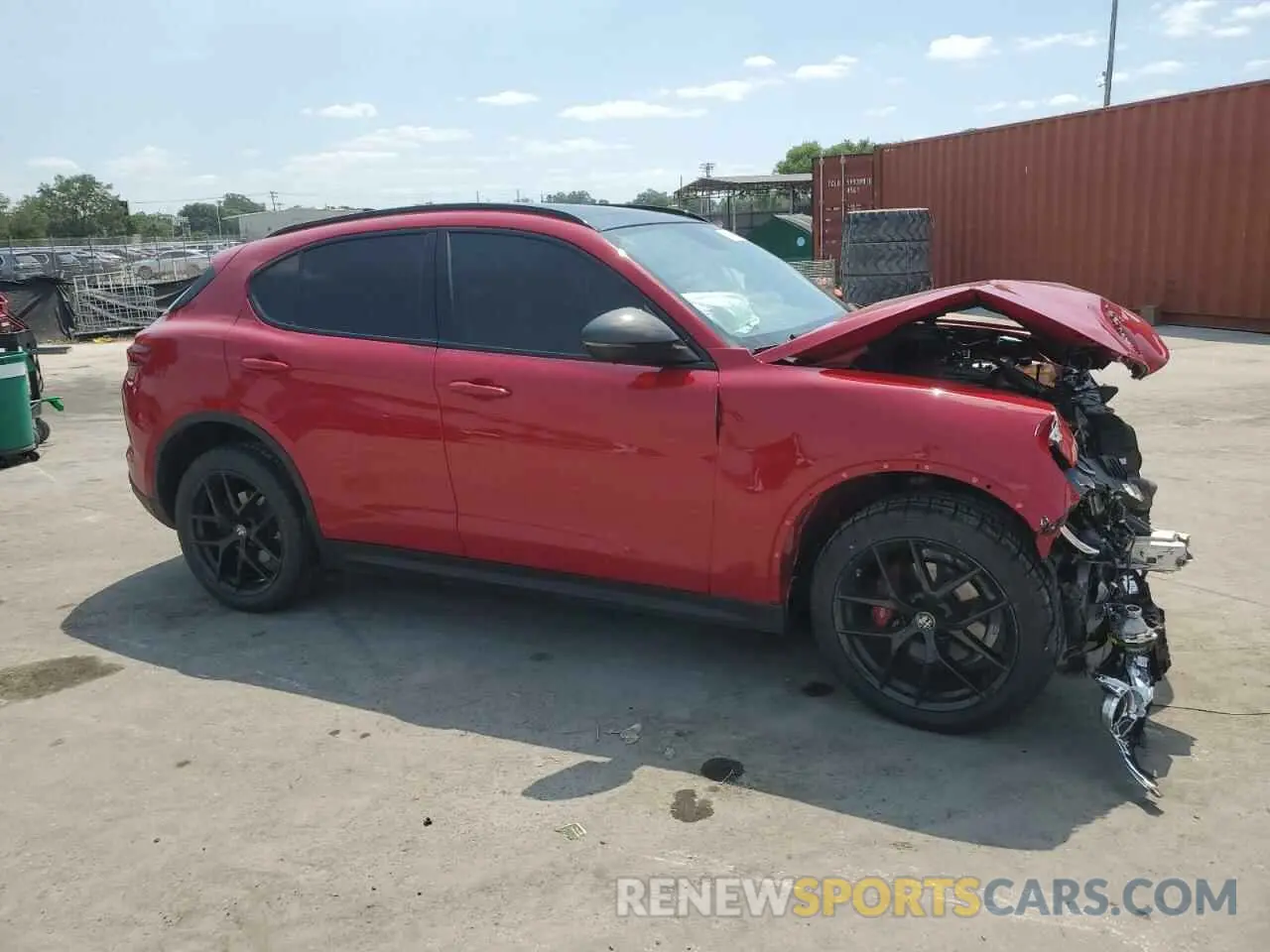 4 fotografías del automóvil dañado ZASPAKANXK7C70355 ALFA ROMEO STELVIO 2019