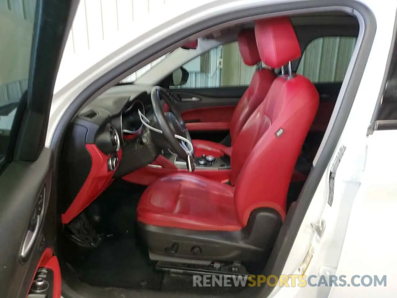7 fotografías del automóvil dañado ZASPAKBN2K7C43312 ALFA ROMEO STELVIO 2019