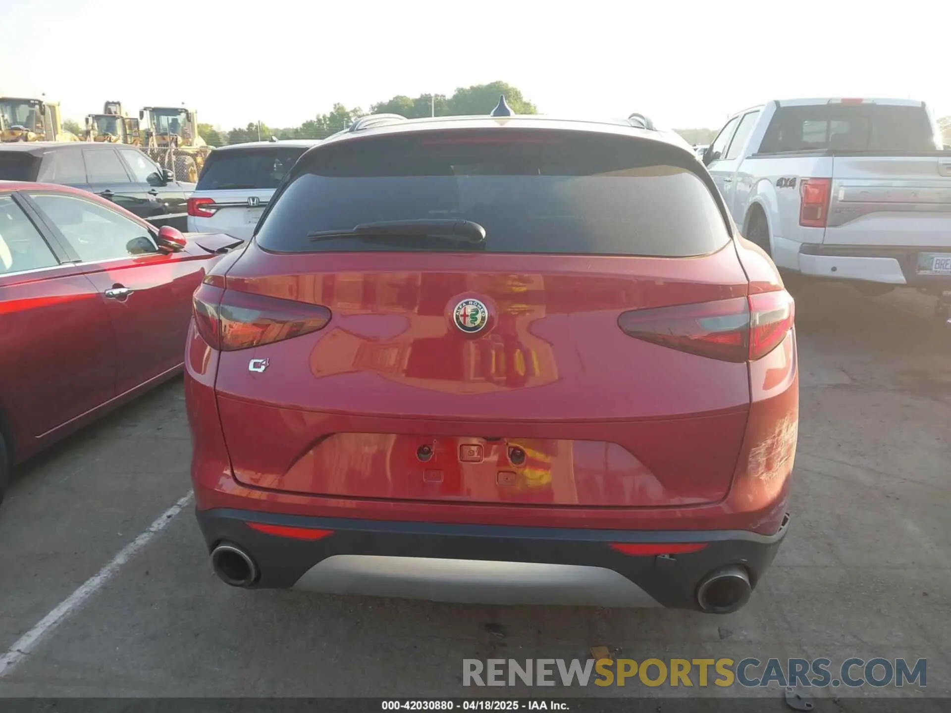 16 fotografías del automóvil dañado ZASPAKBN2K7C69215 ALFA ROMEO STELVIO 2019