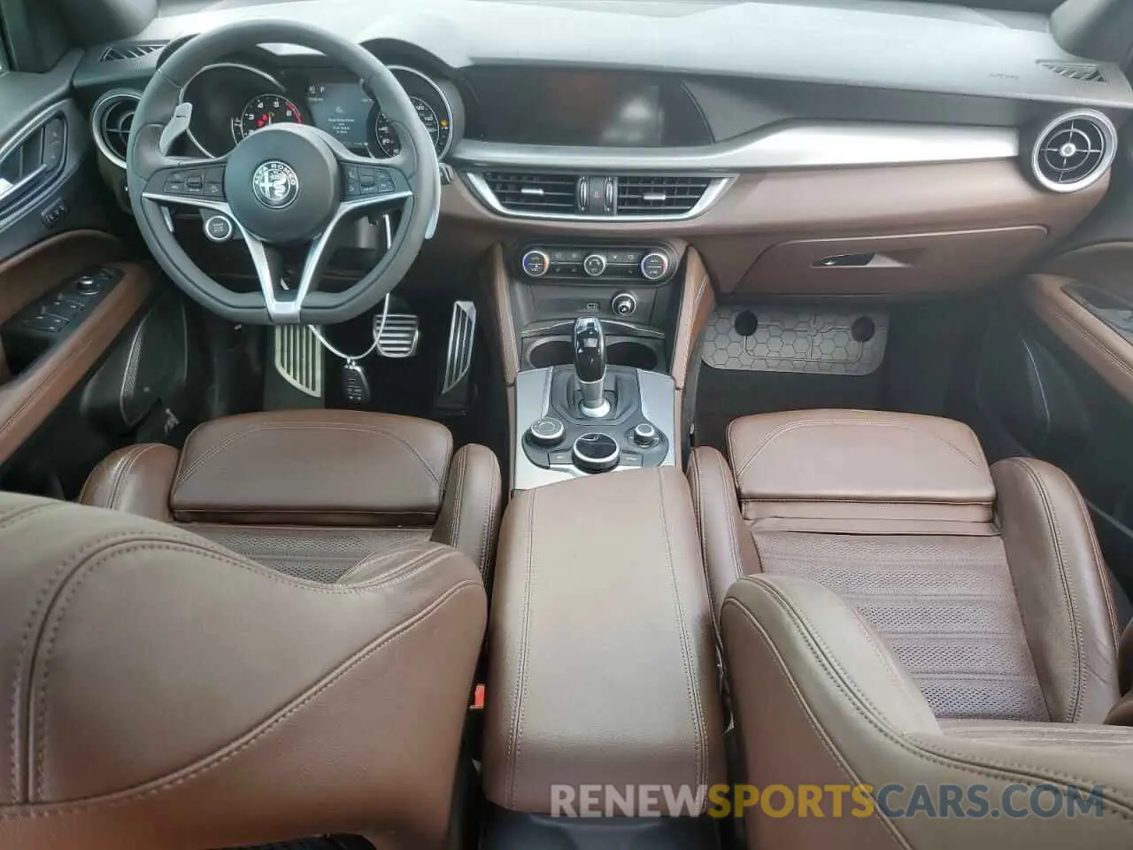 8 fotografías del automóvil dañado ZASPAKBN4K7C69619 ALFA ROMEO STELVIO 2019