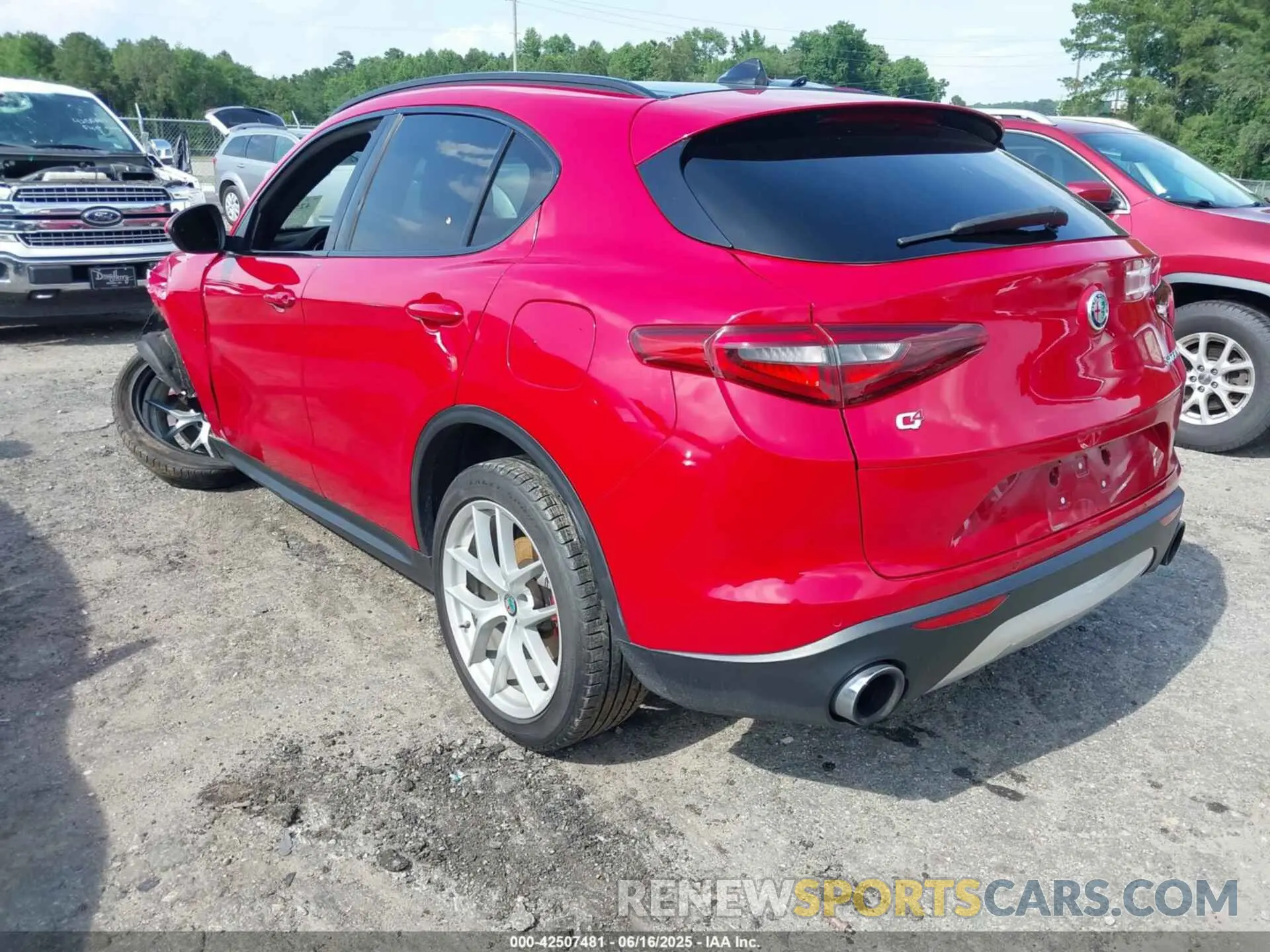 3 fotografías del automóvil dañado ZASPAKBN8K7C44271 ALFA ROMEO STELVIO 2019