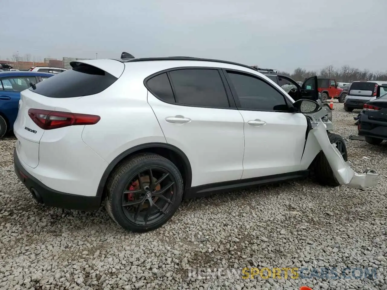 3 fotografías del automóvil dañado ZASPAKBN8K7C49339 ALFA ROMEO STELVIO 2019