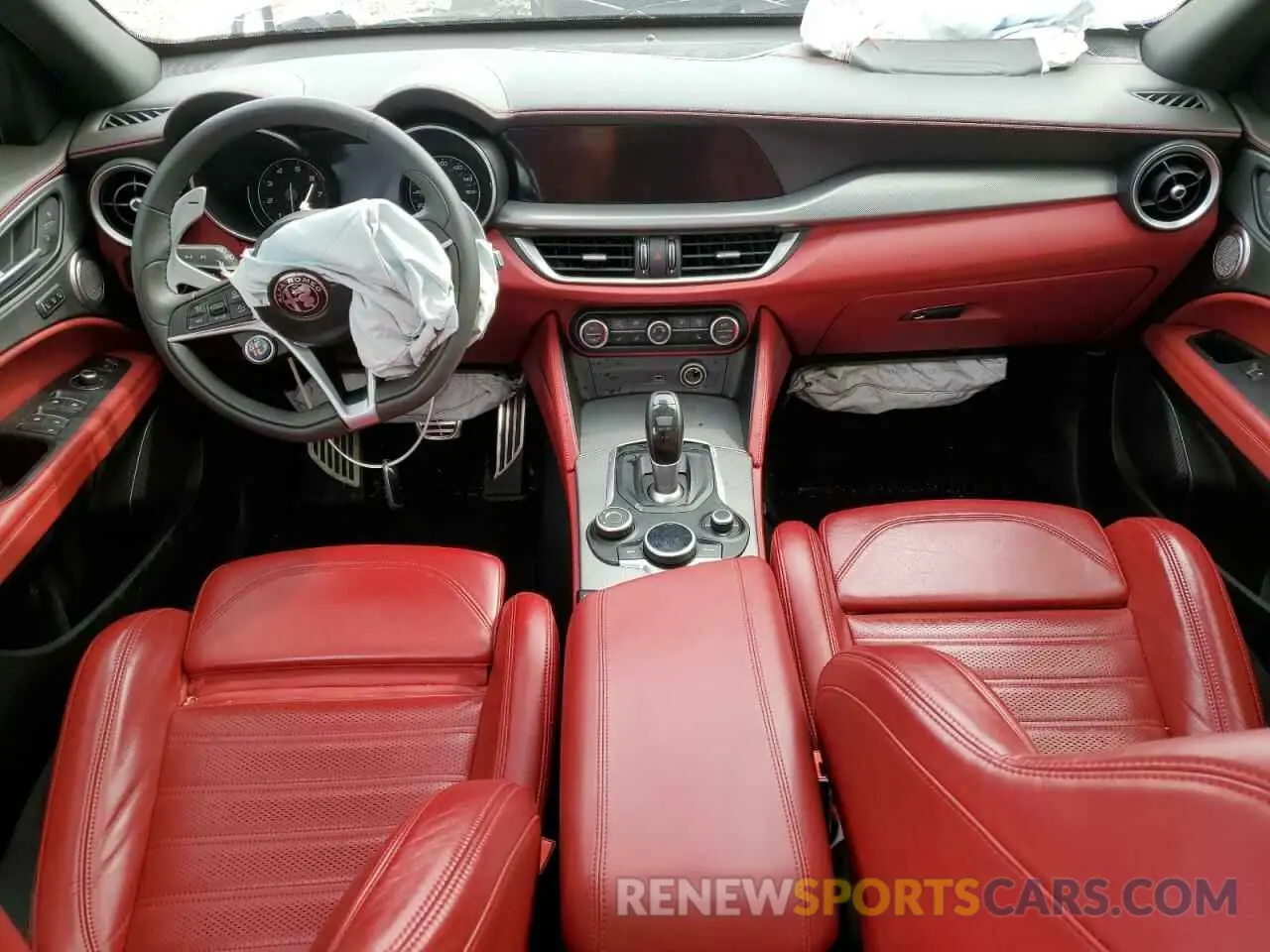 8 fotografías del automóvil dañado ZASPAKBN8K7C49339 ALFA ROMEO STELVIO 2019