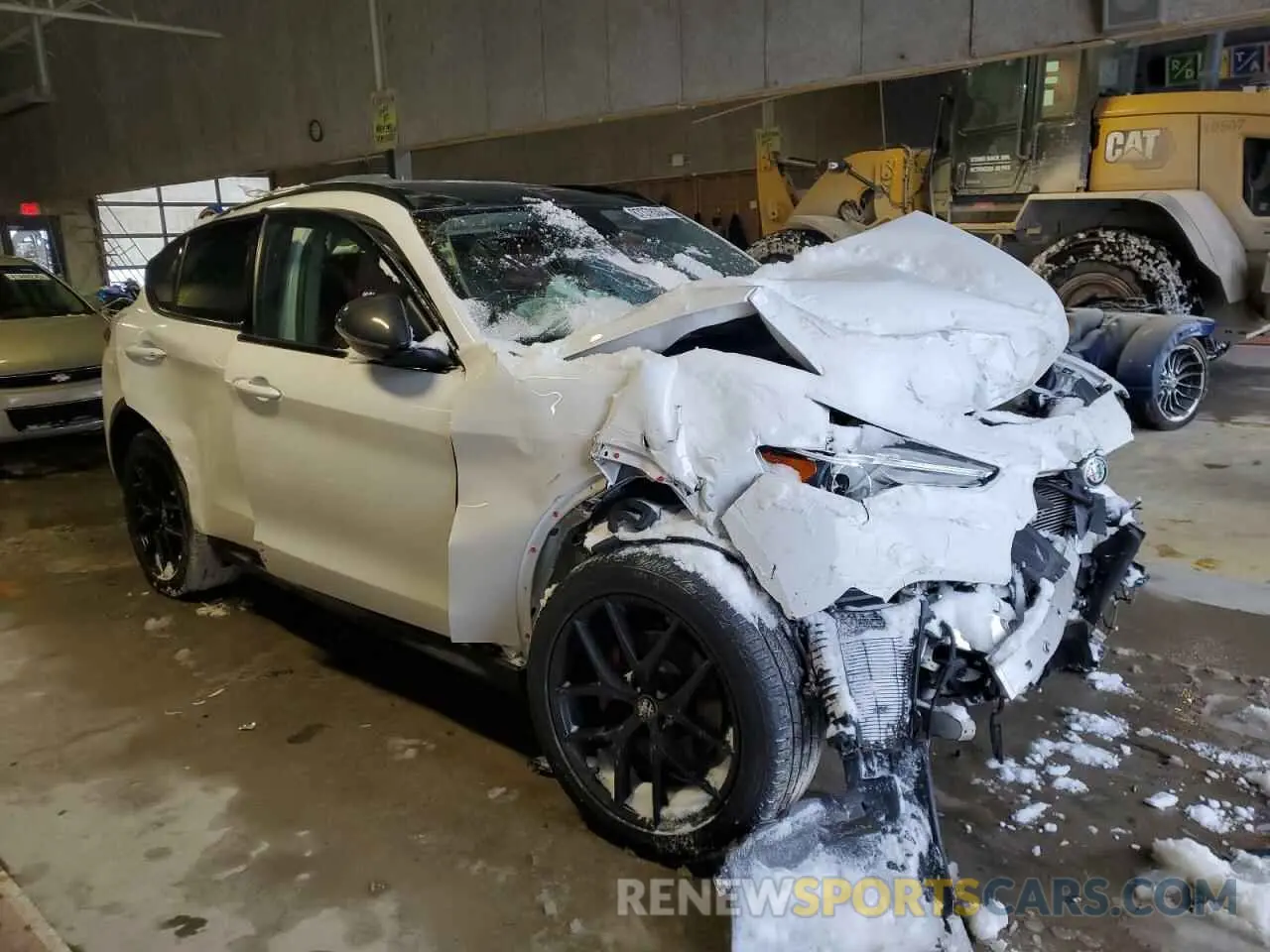 4 fotografías del automóvil dañado ZASPAJAN0L7C74801 ALFA ROMEO STELVIO 2020